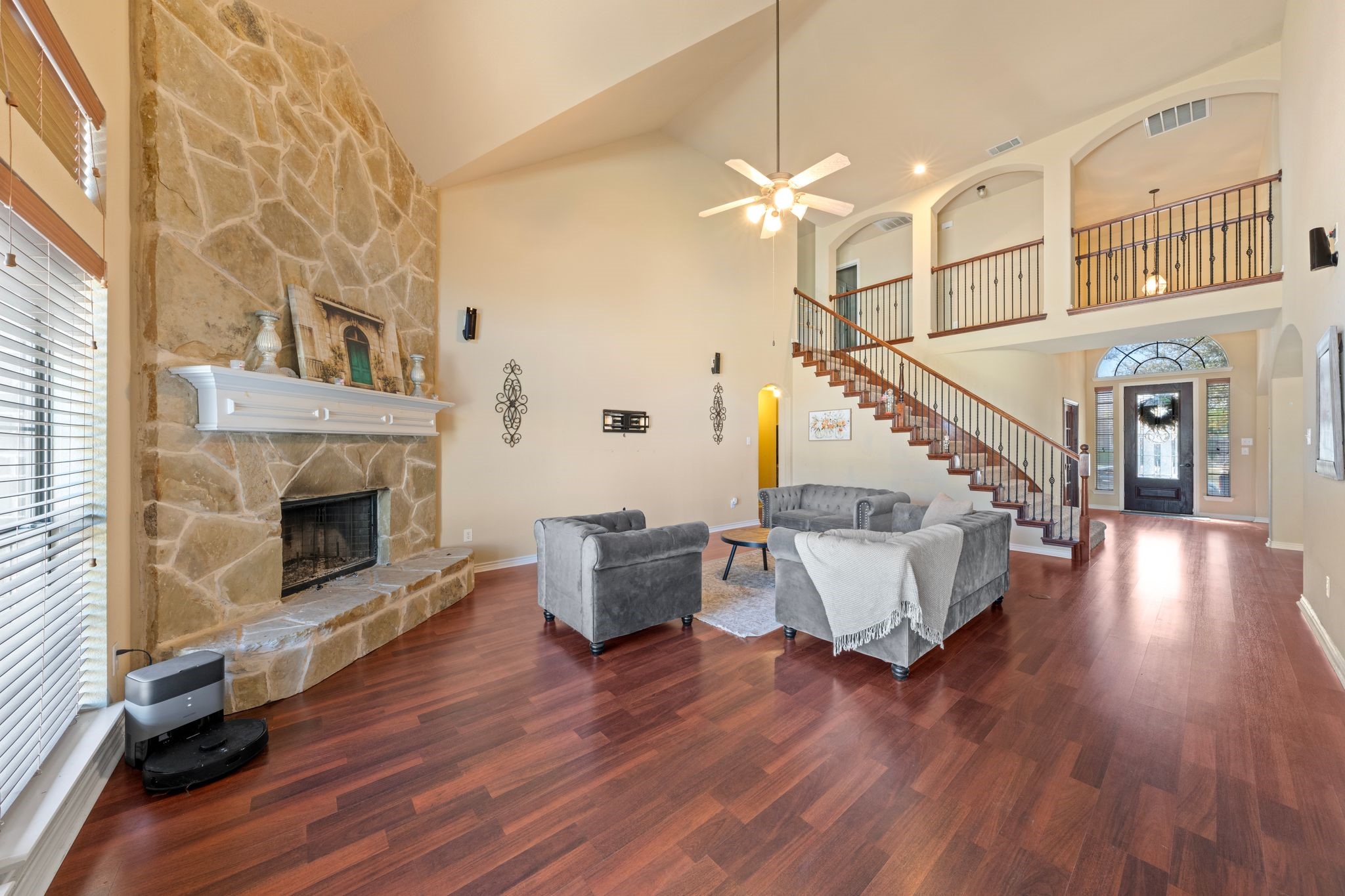 5038 W Fall Drive