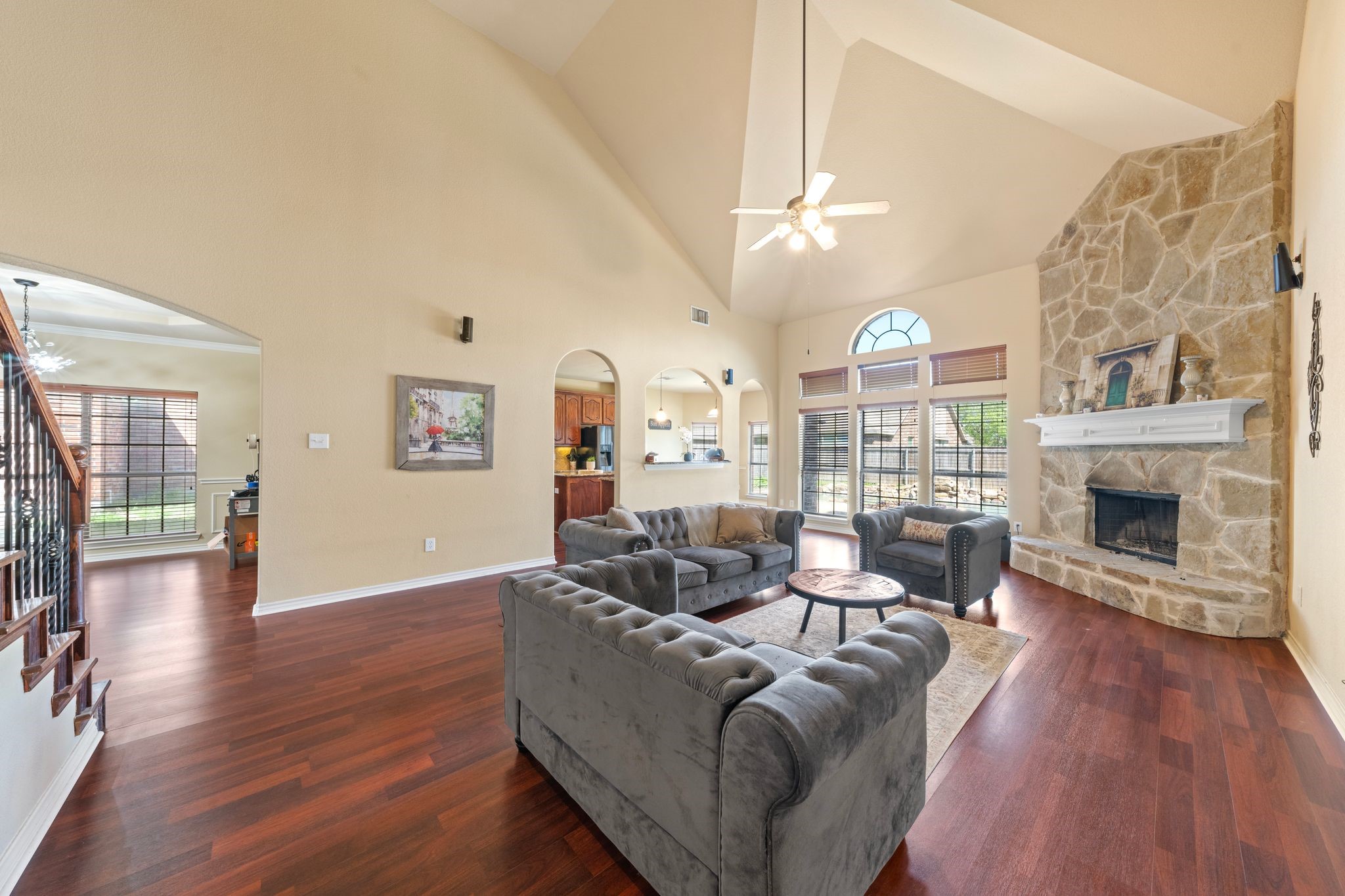 5038 W Fall Drive