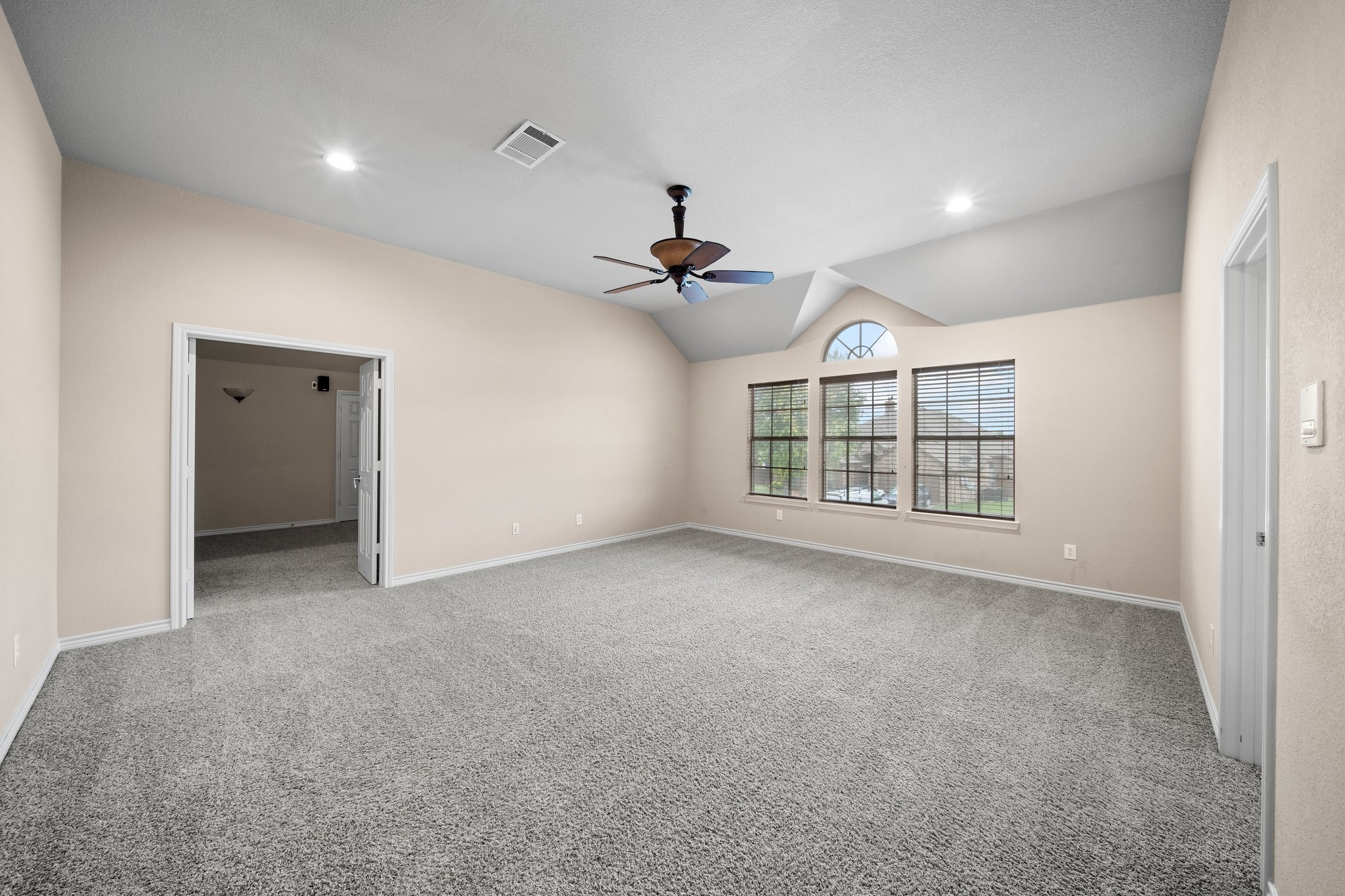 5038 W Fall Drive