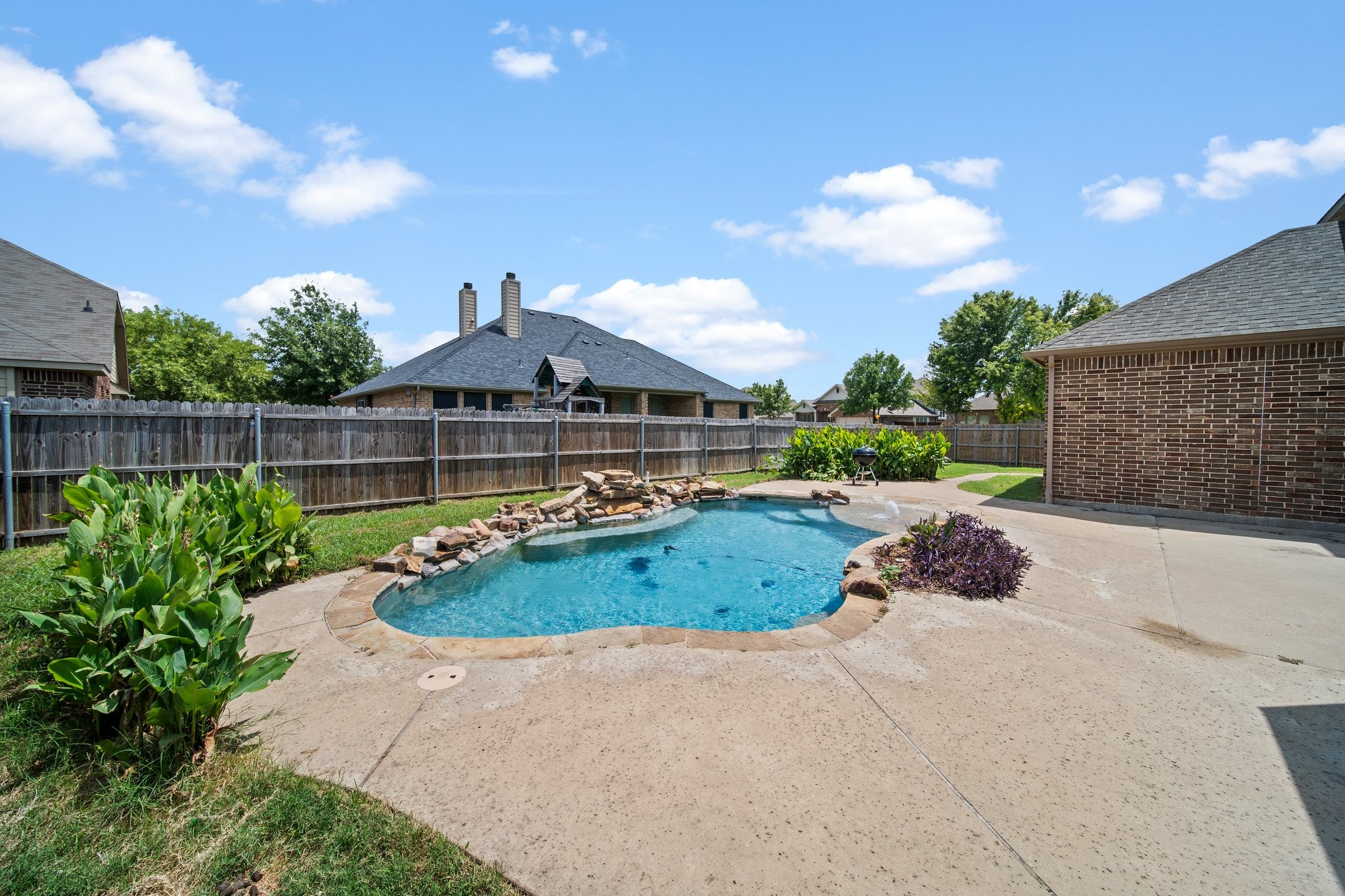5038 W Fall Drive