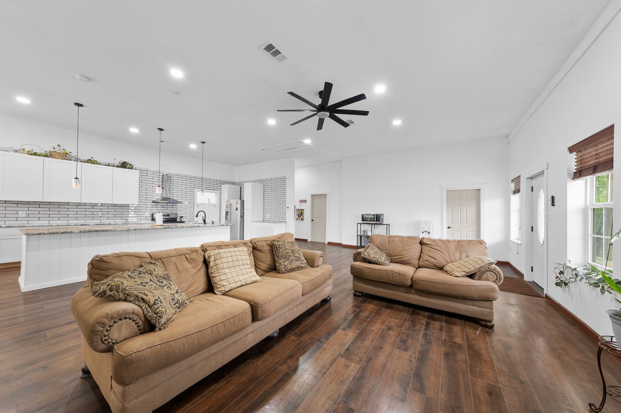 4285 N Fm 51