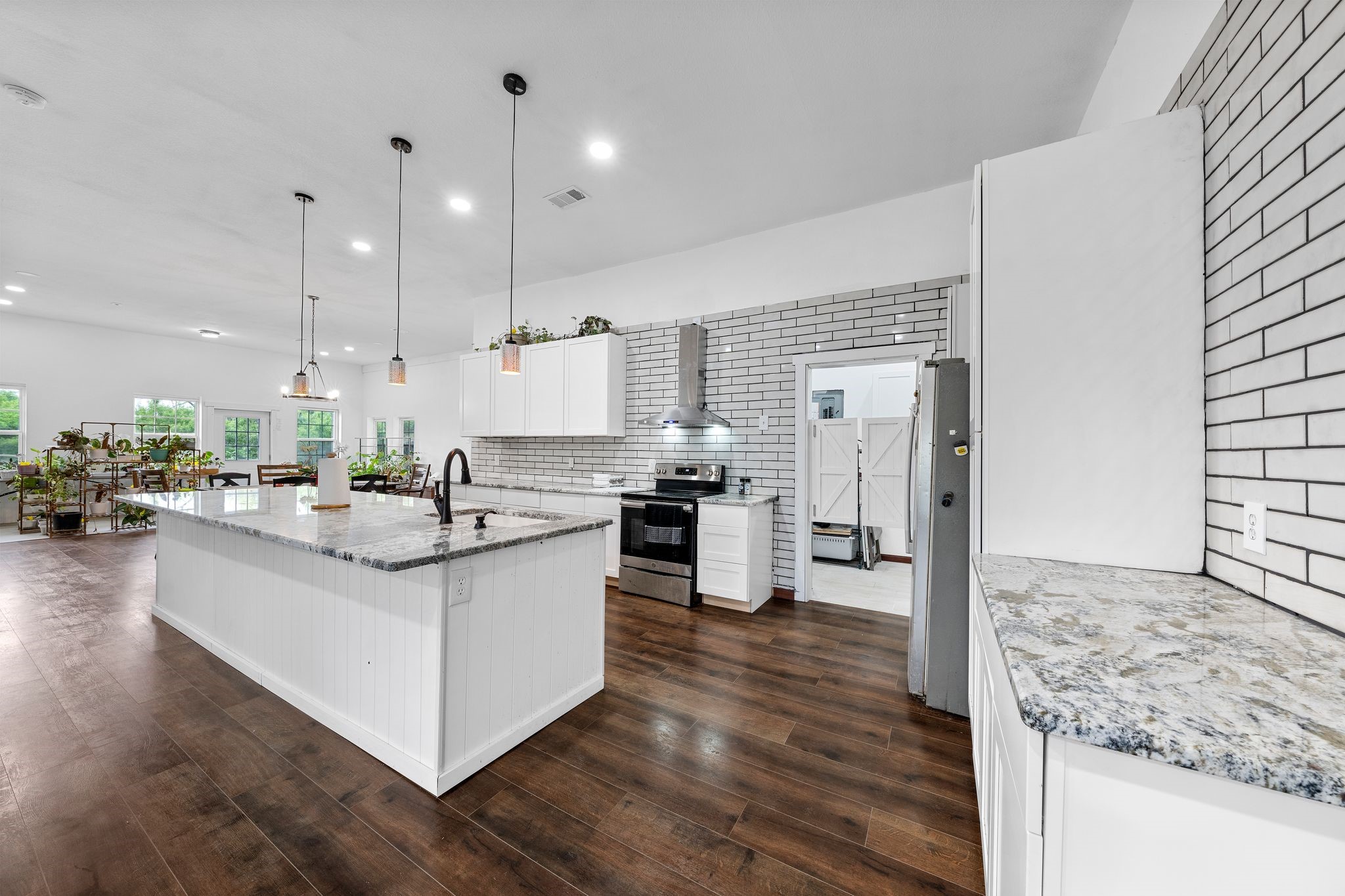 4285 N Fm 51