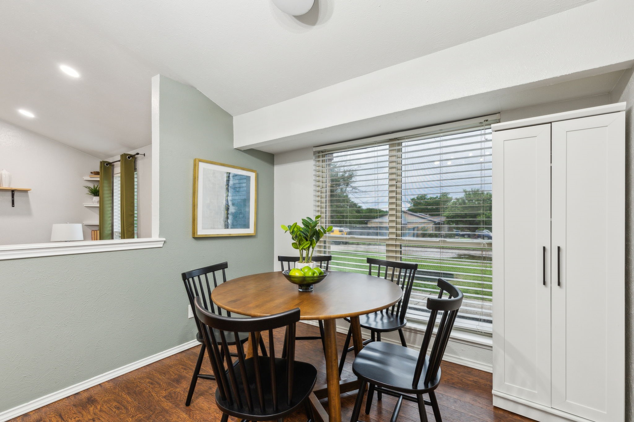 7116 Independence Drive