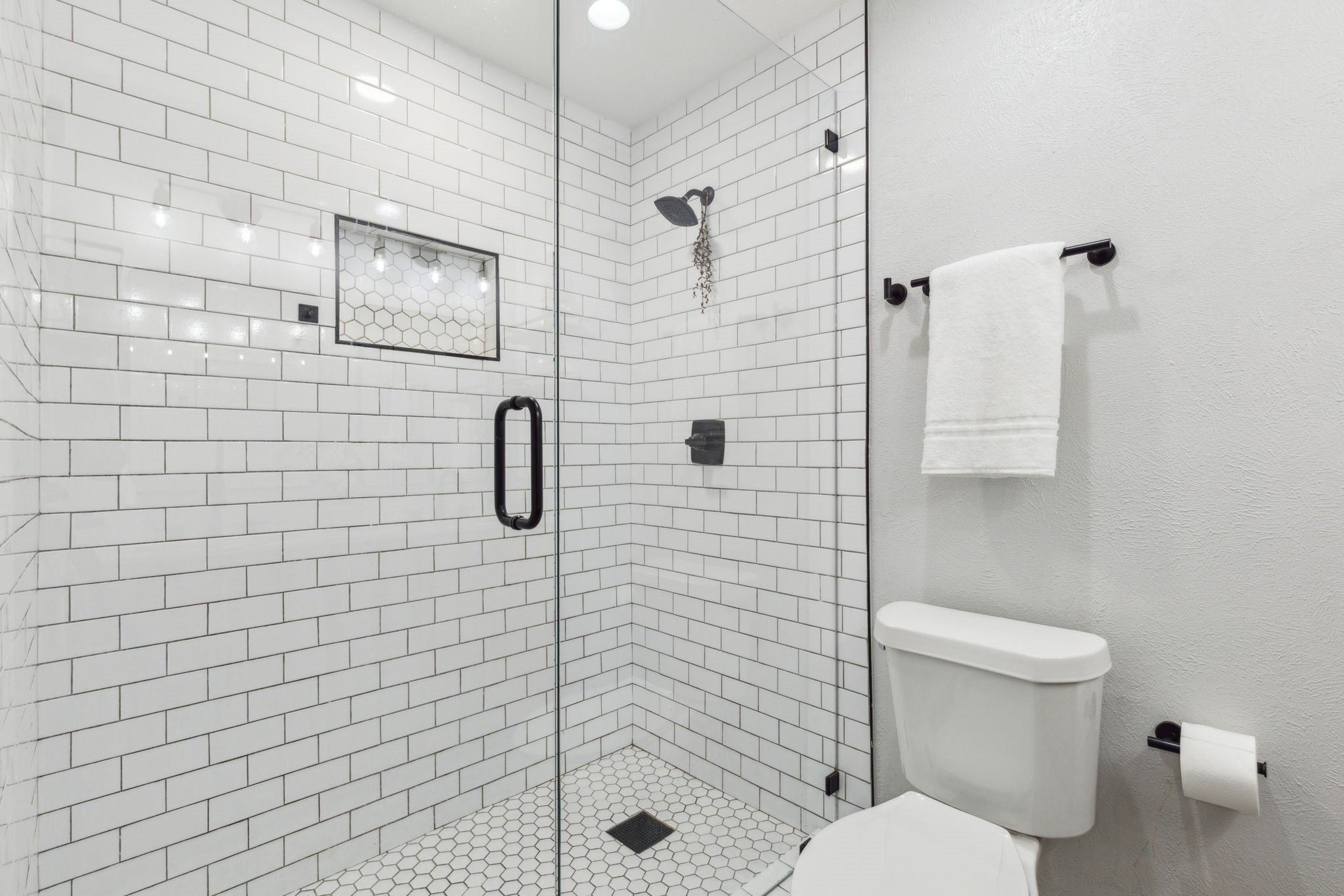 7116 Independence Drive