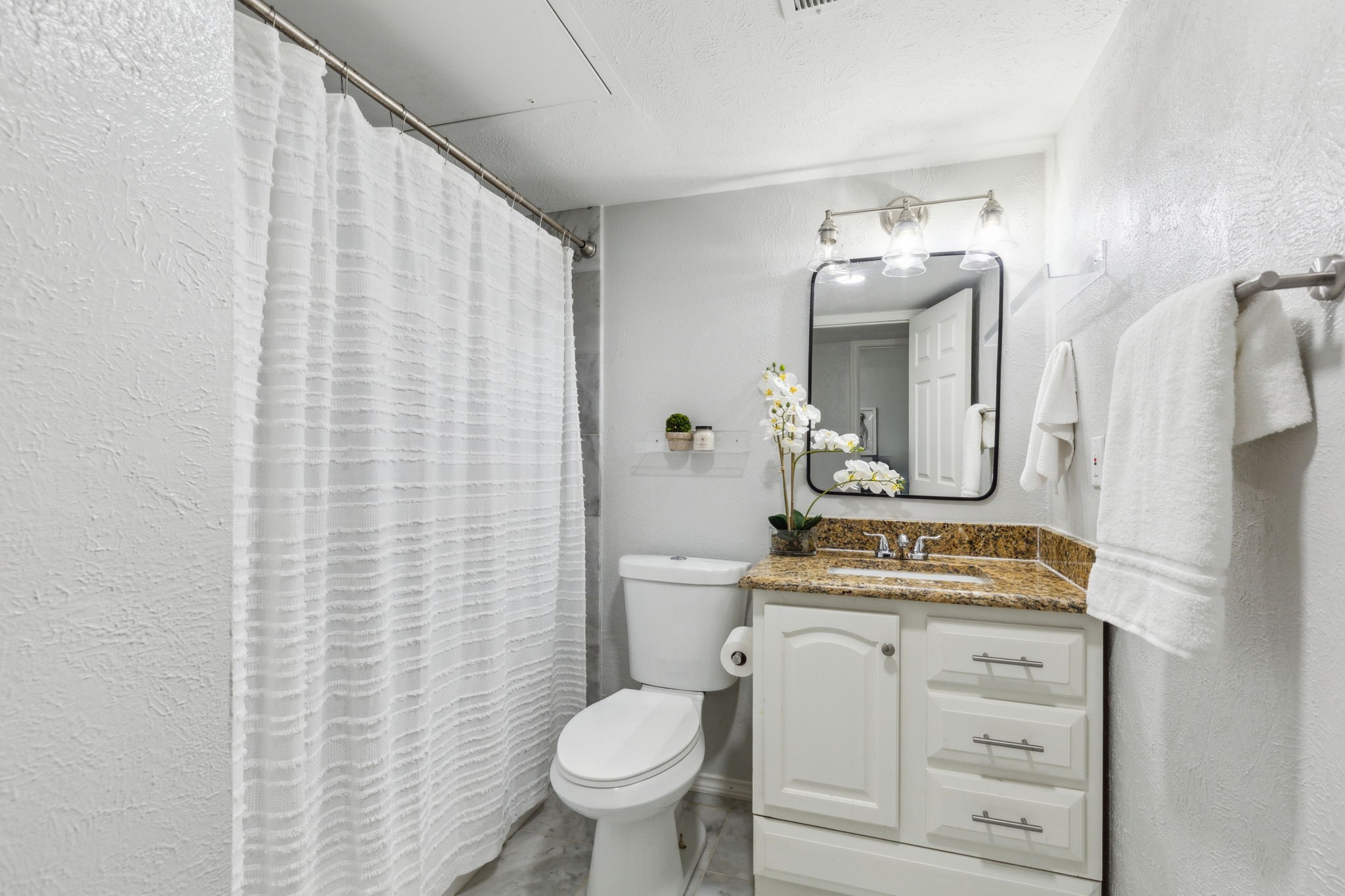 7116 Independence Drive