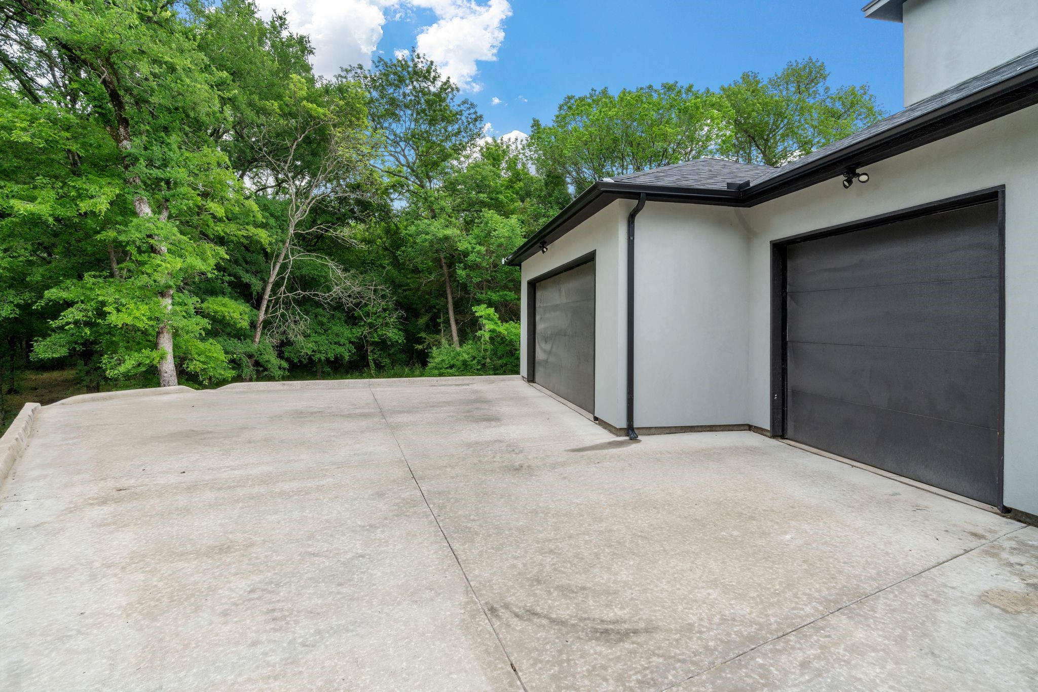 2303 Timber Creek Court