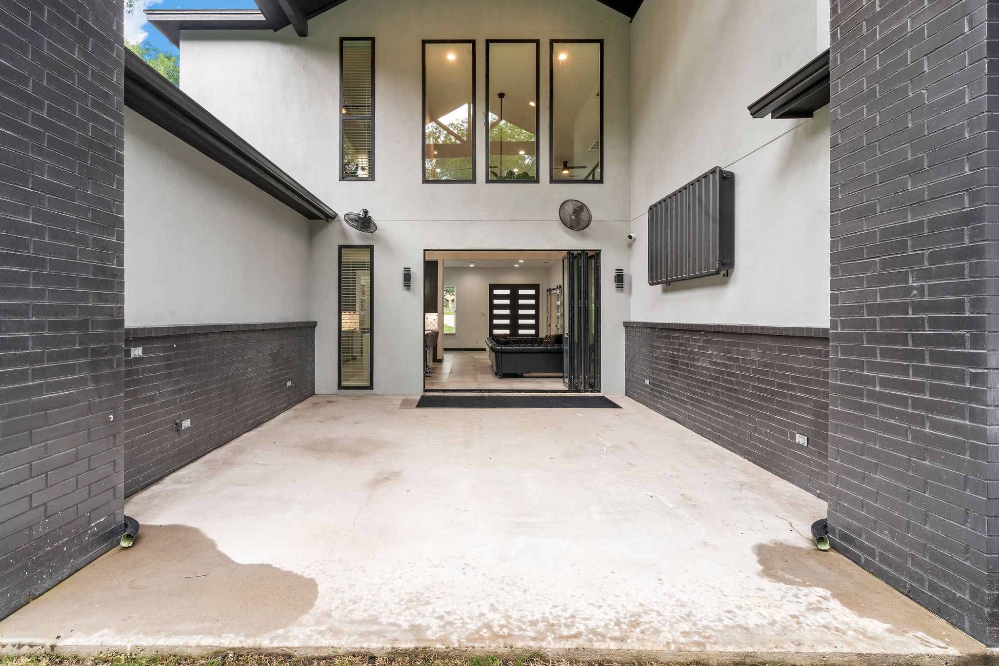 2303 Timber Creek Court