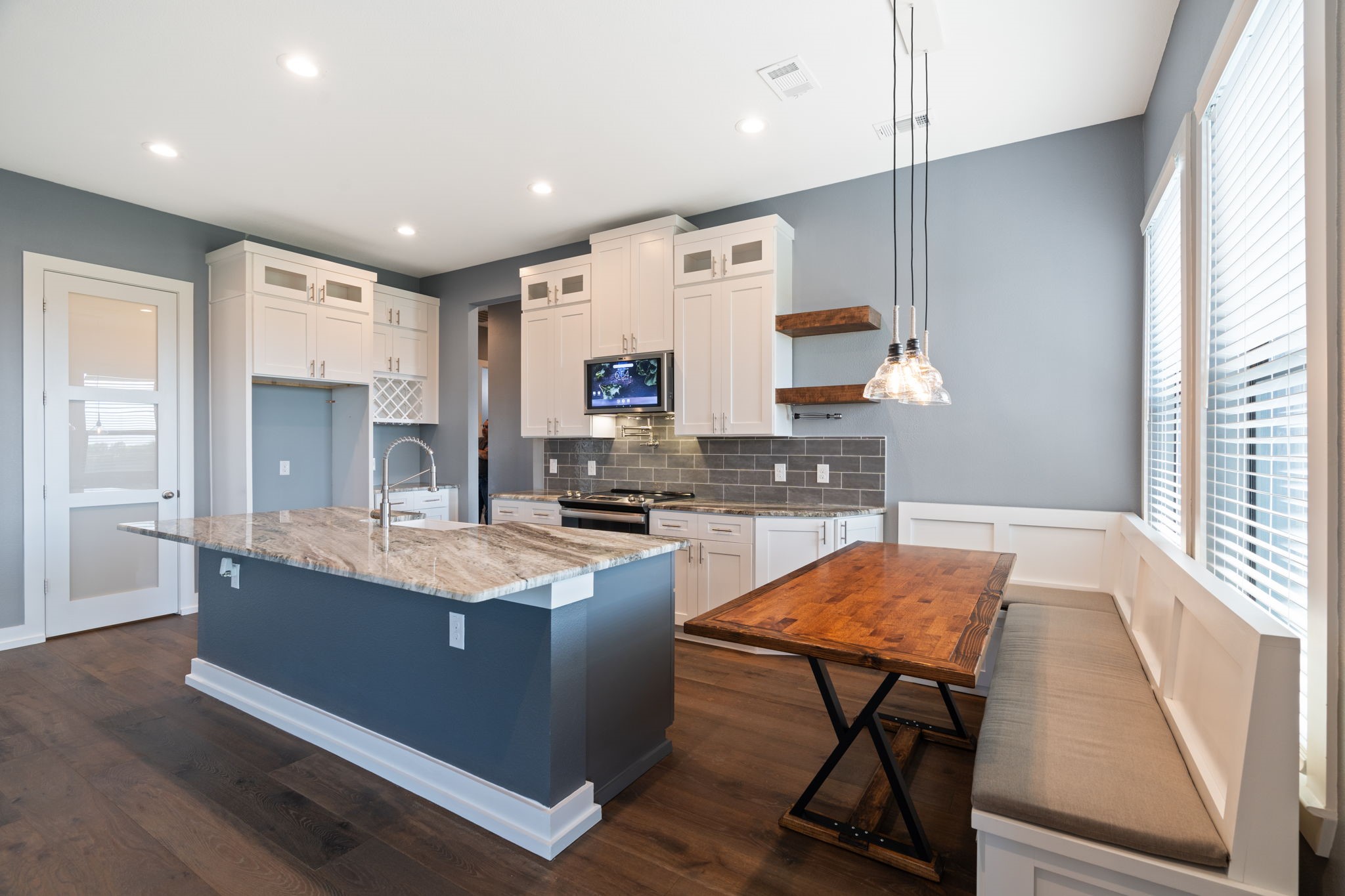 1644 Ryder Lee Lane