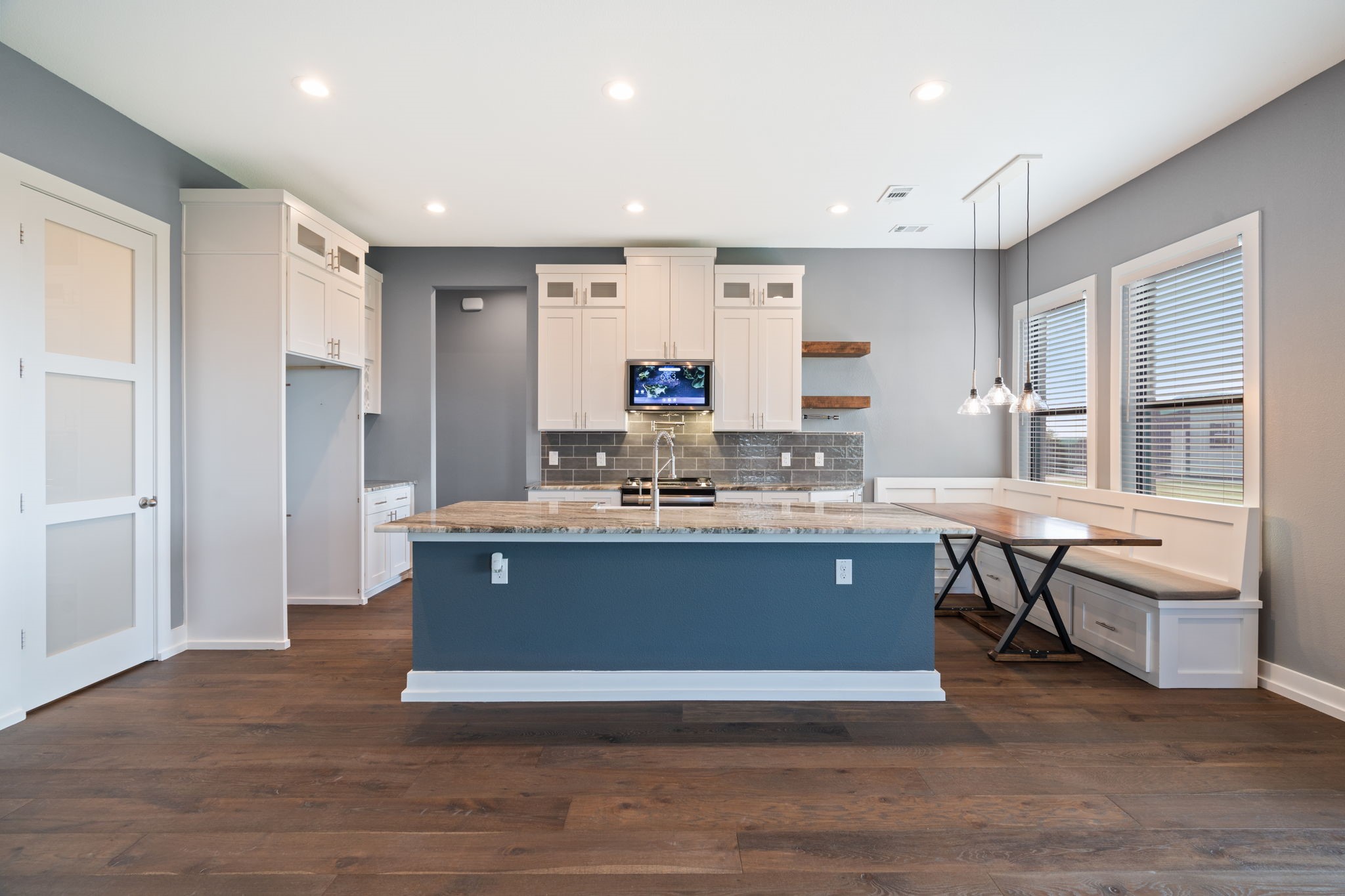 1644 Ryder Lee Lane