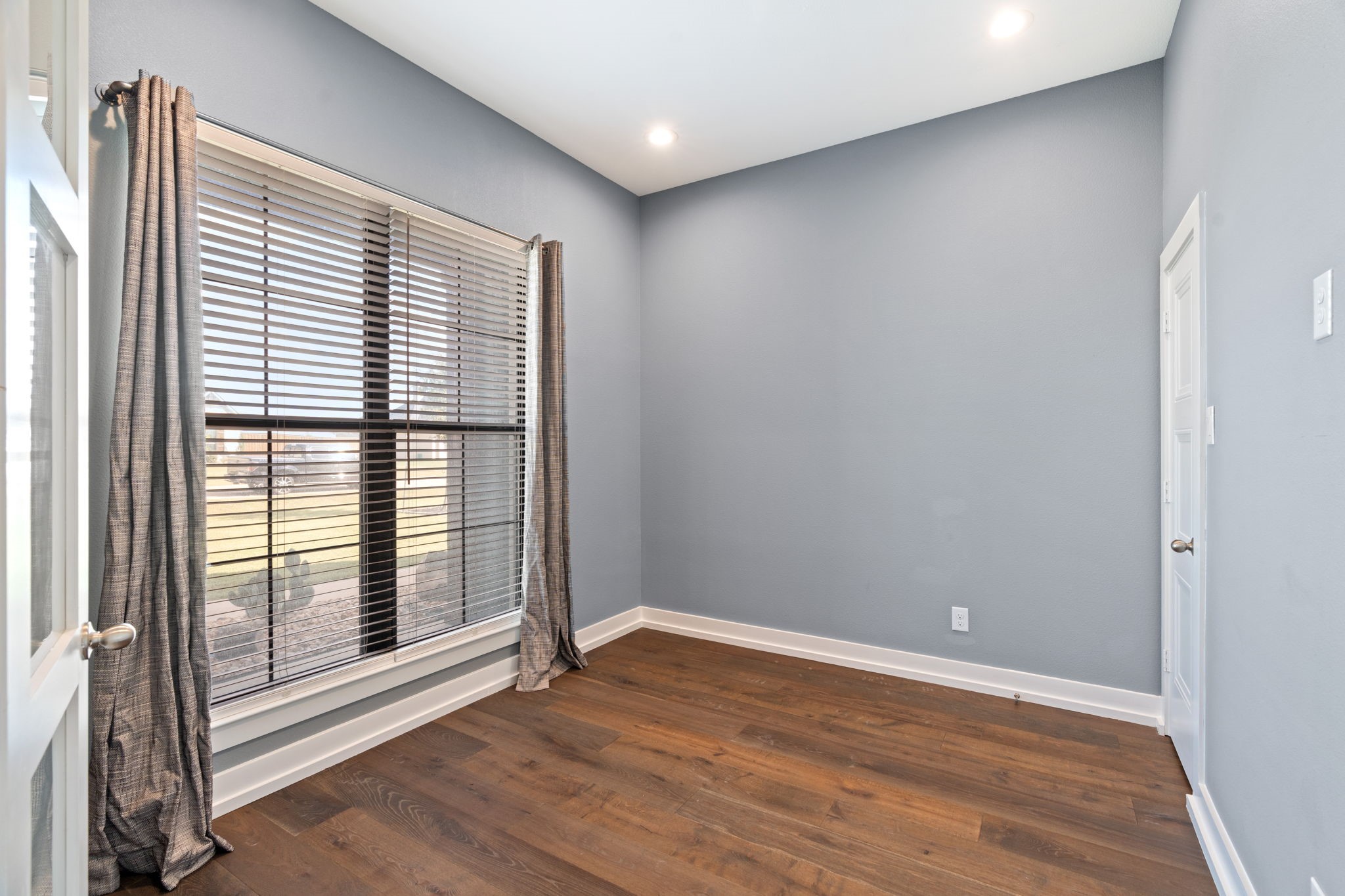1644 Ryder Lee Lane