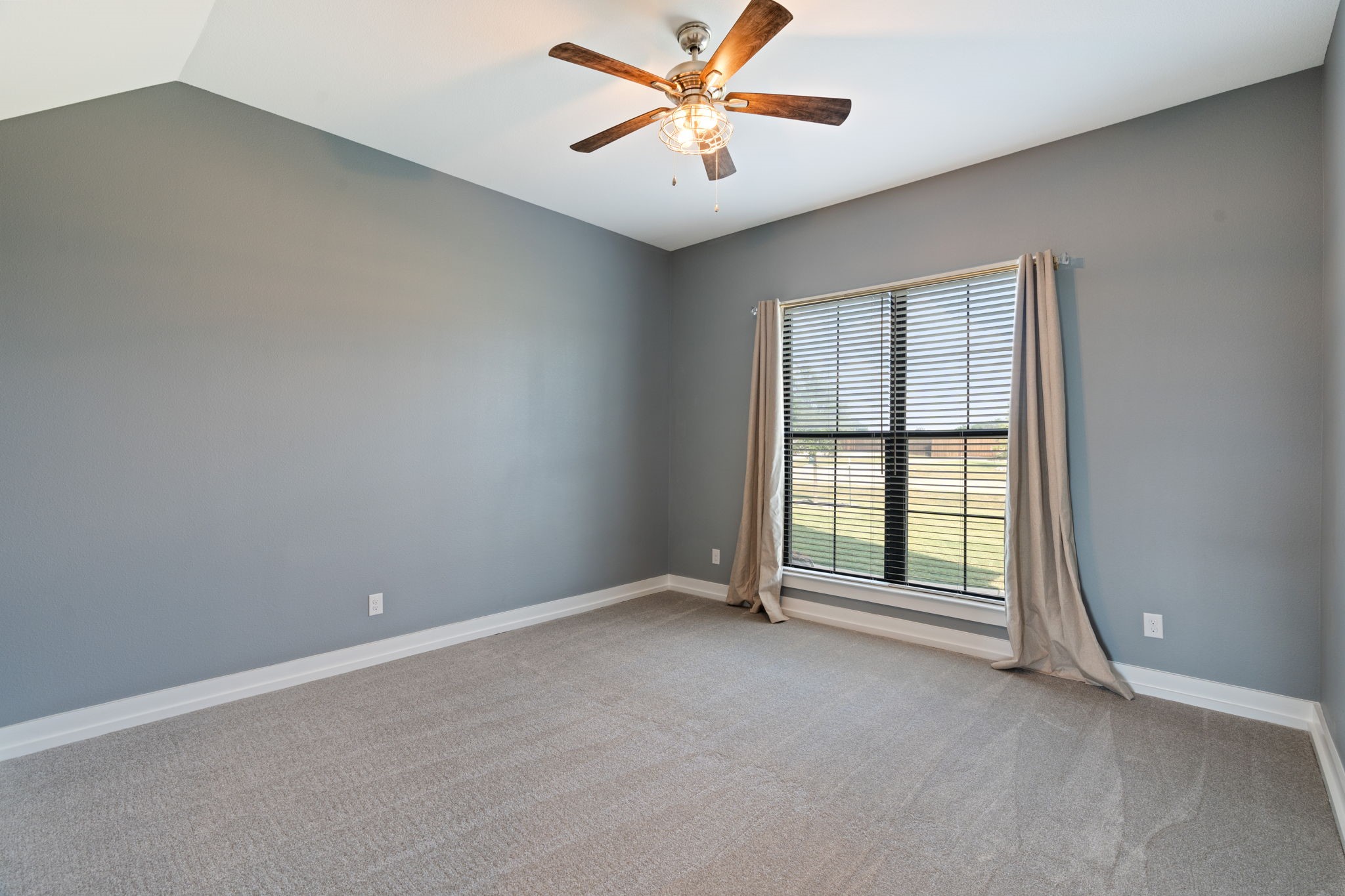 1644 Ryder Lee Lane