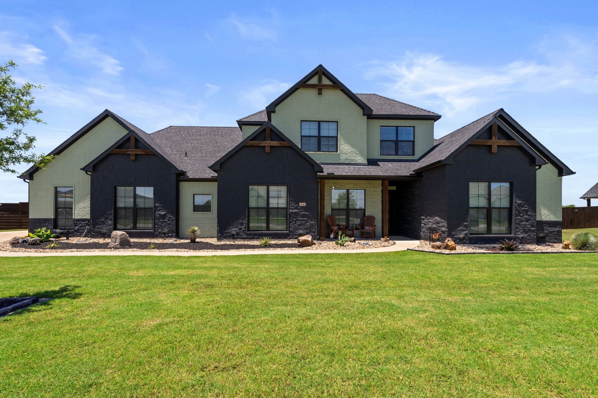 1644 Ryder Lee Lane