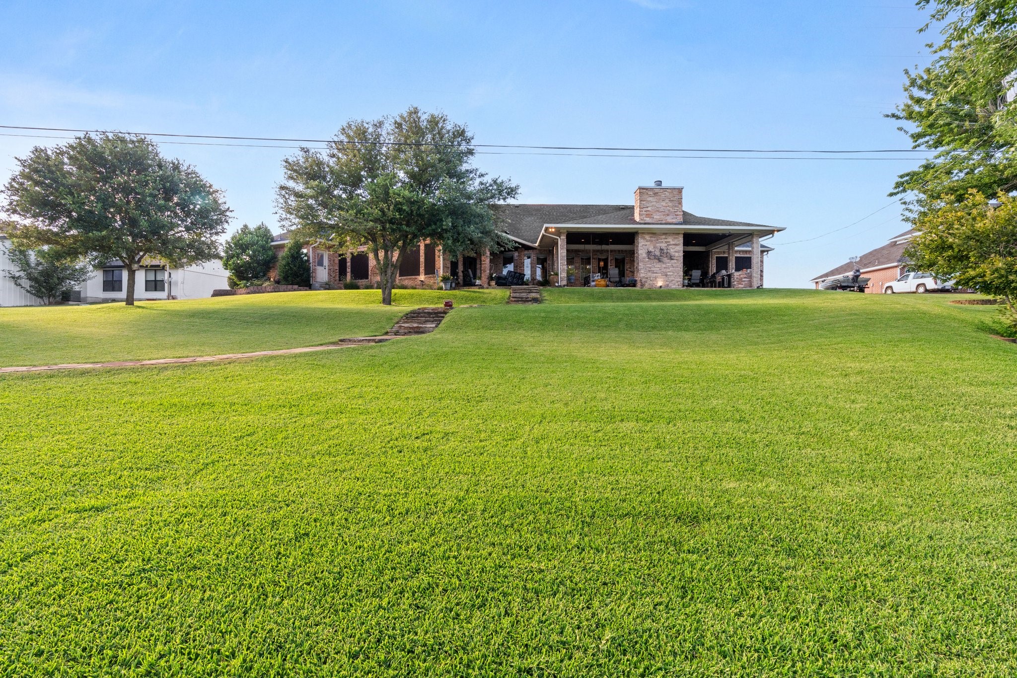 129 Lakeshore Drive