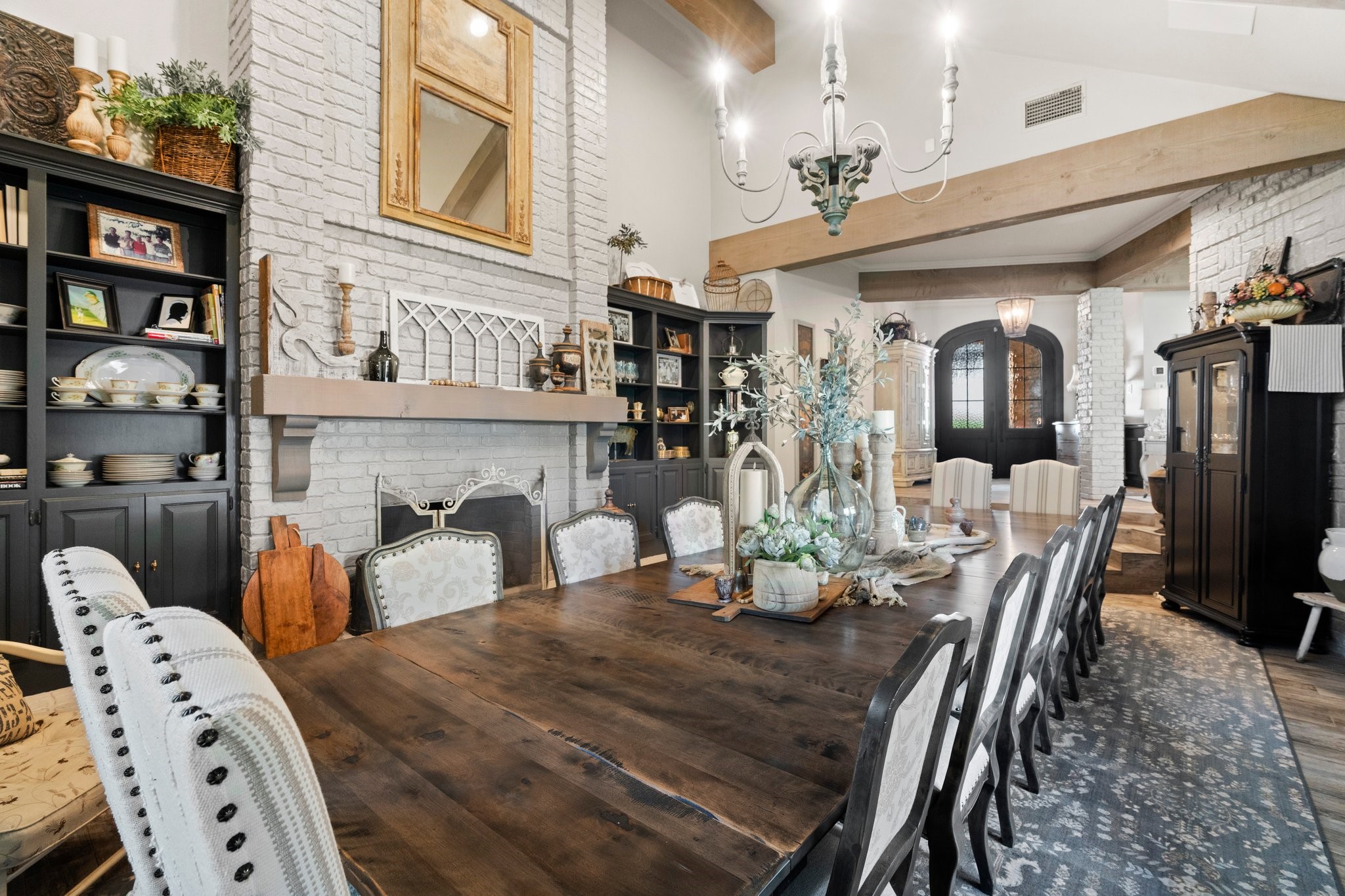 129 Lakeshore Drive