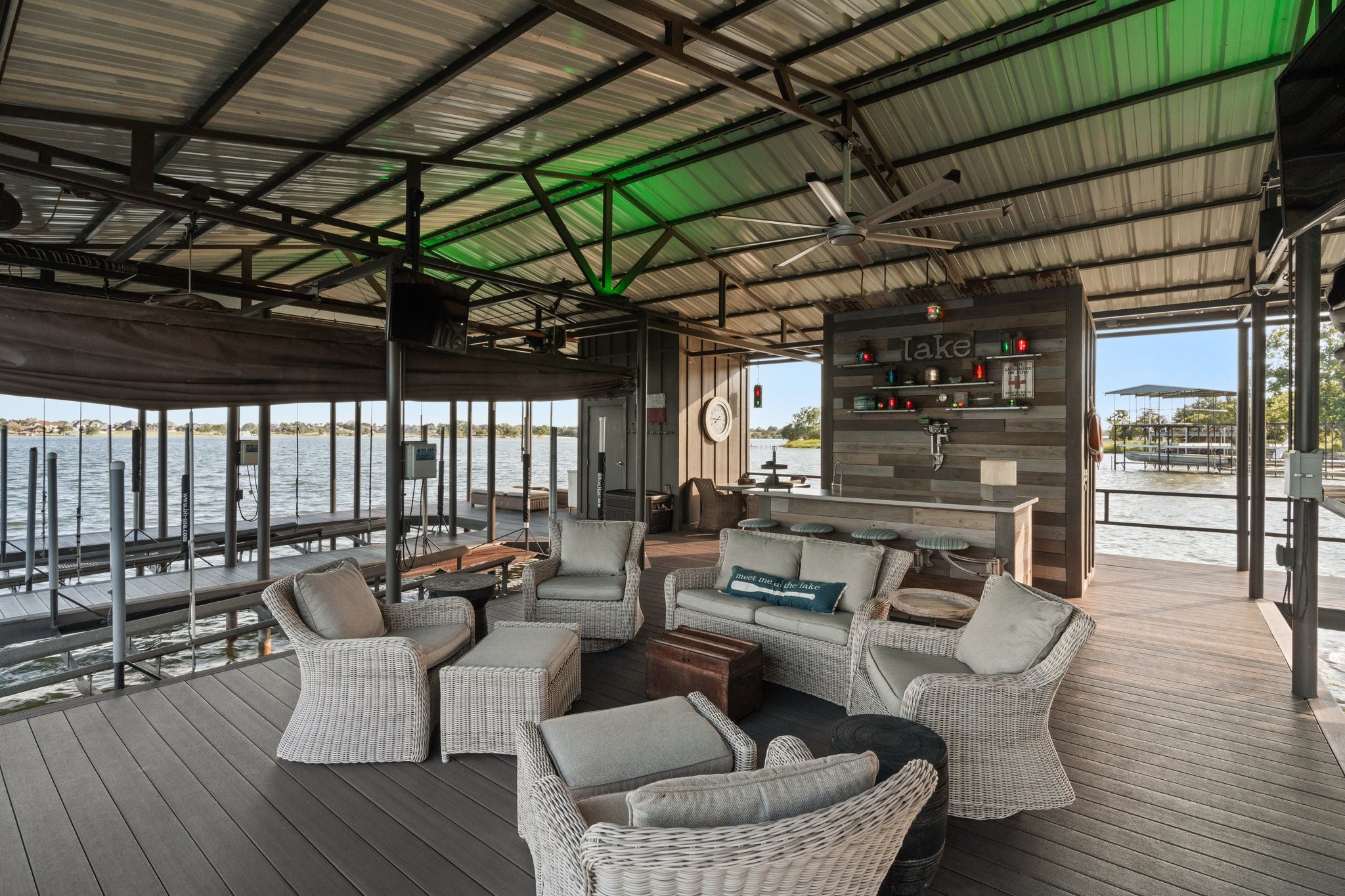 129 Lakeshore Drive