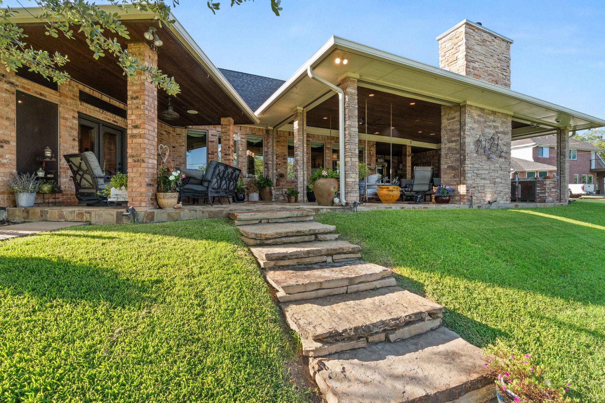 129 Lakeshore Drive