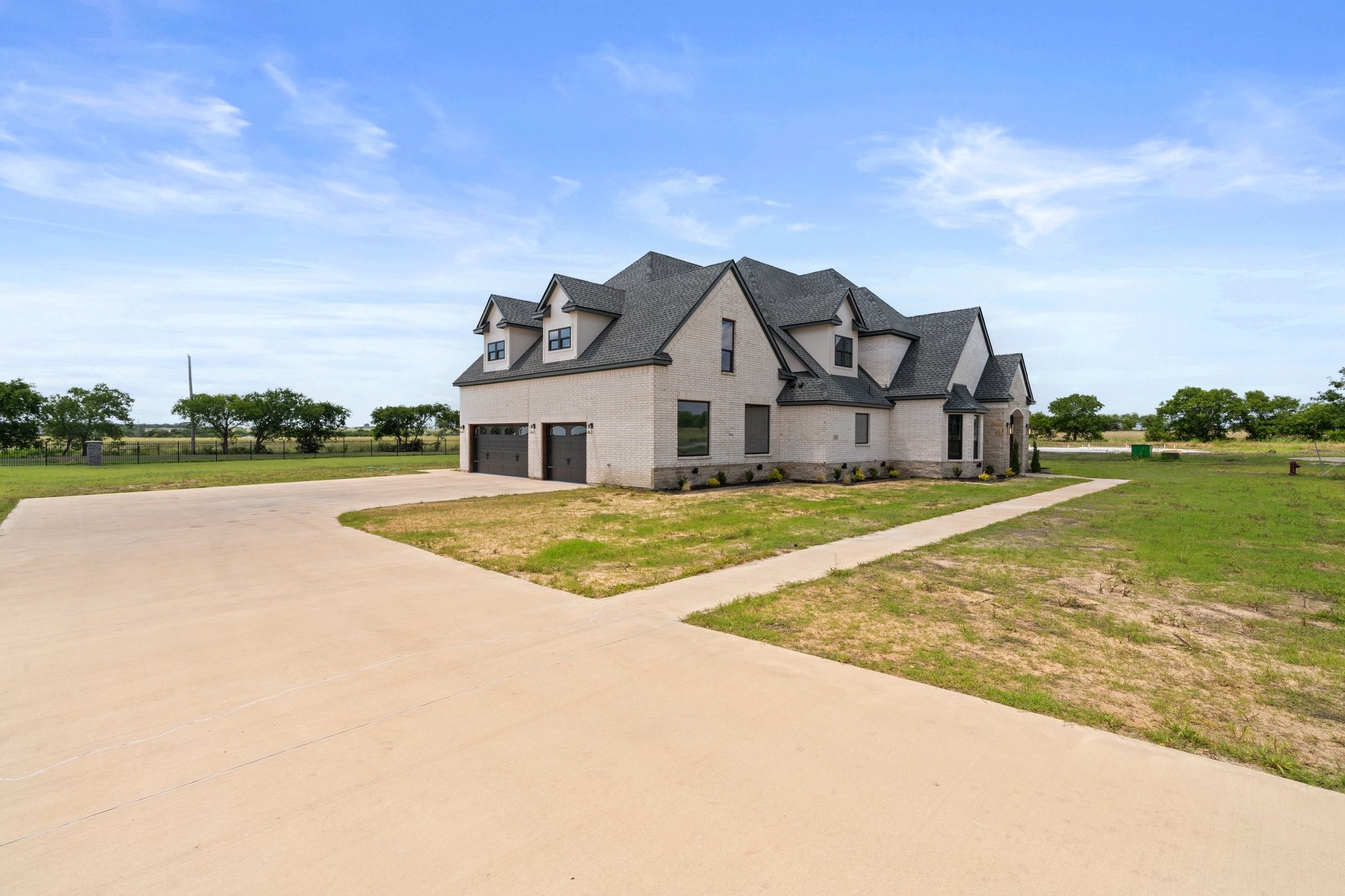 1321 Greycrest Terrace