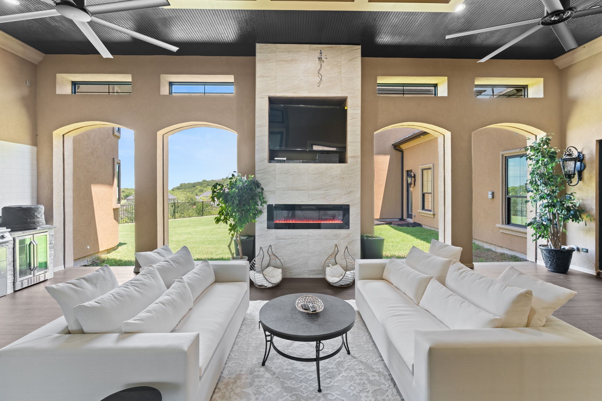 2621 Whispering Oaks Cove