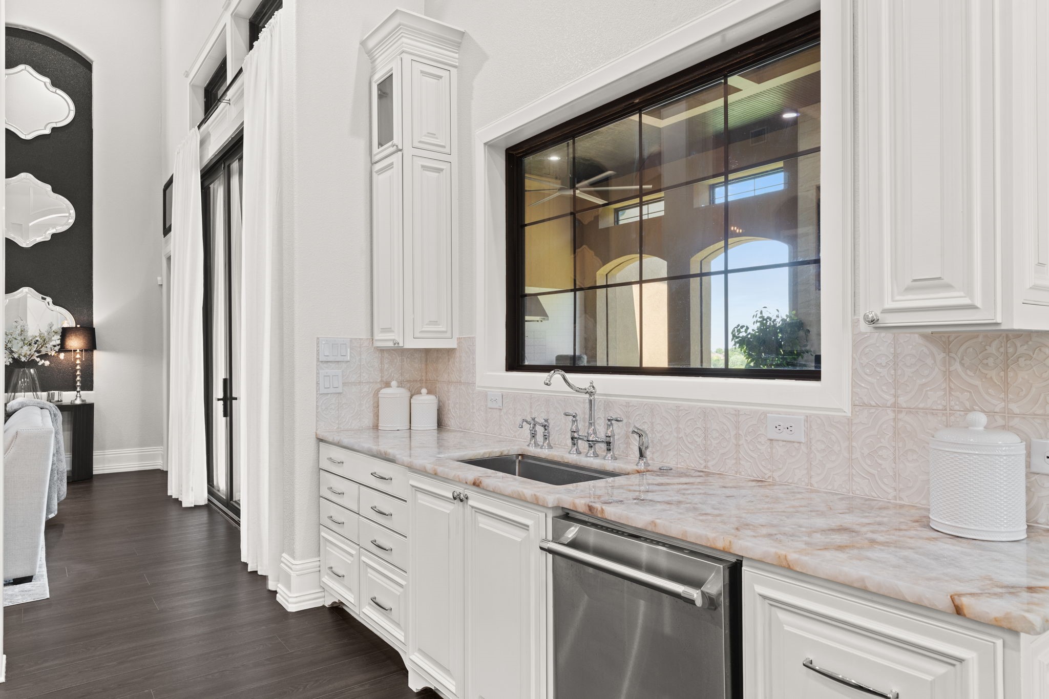 2621 Whispering Oaks Cove