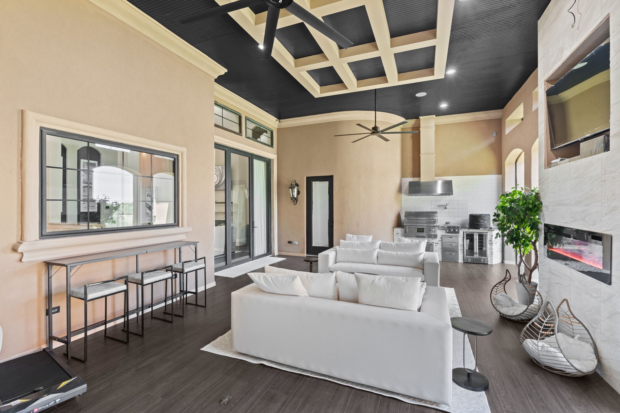 2621 Whispering Oaks Cove
