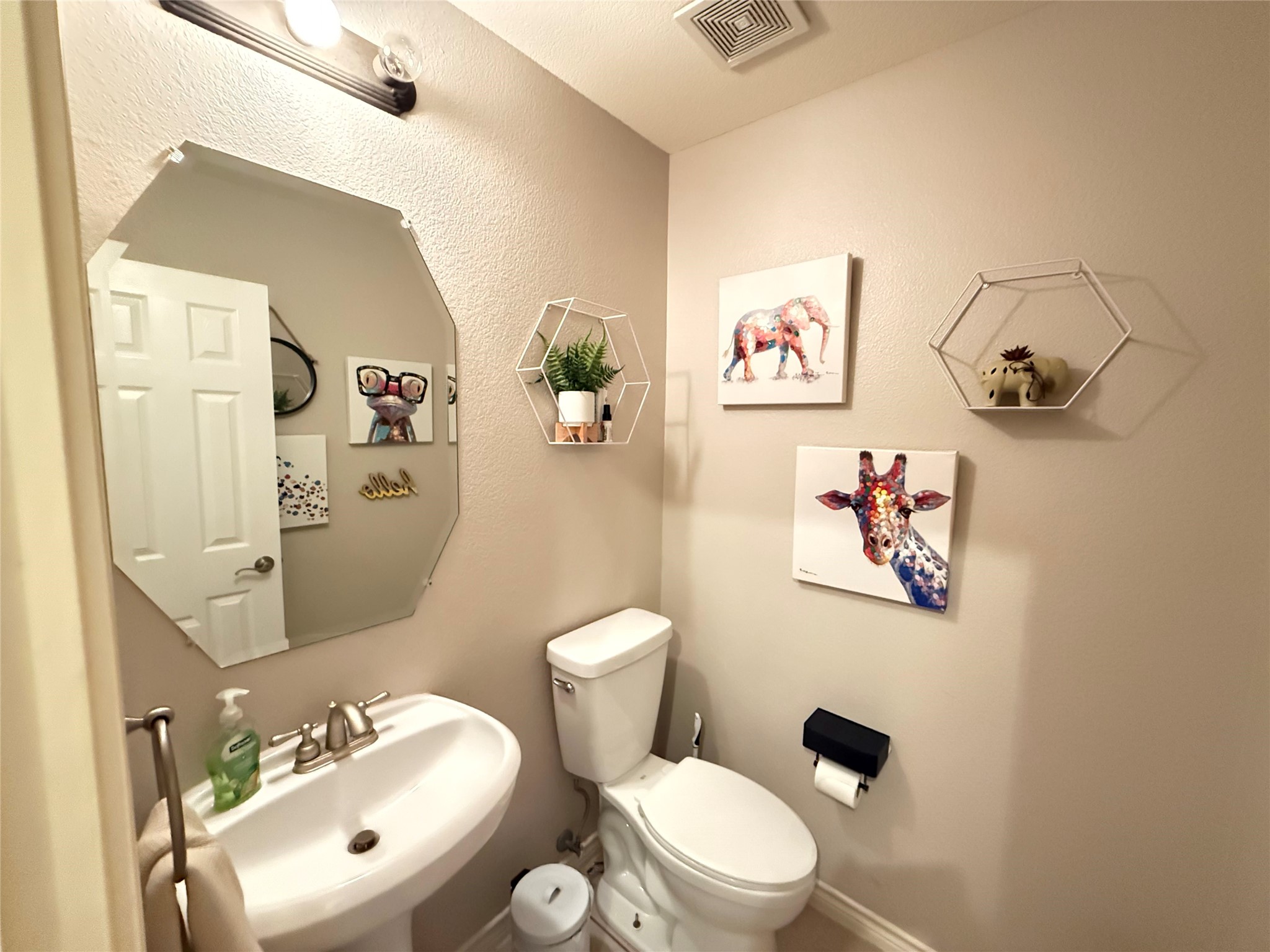 1457 Alamo Bell Way