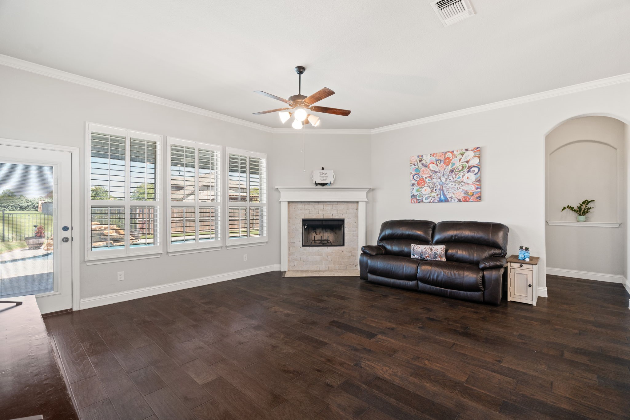 833 Rustic Trail