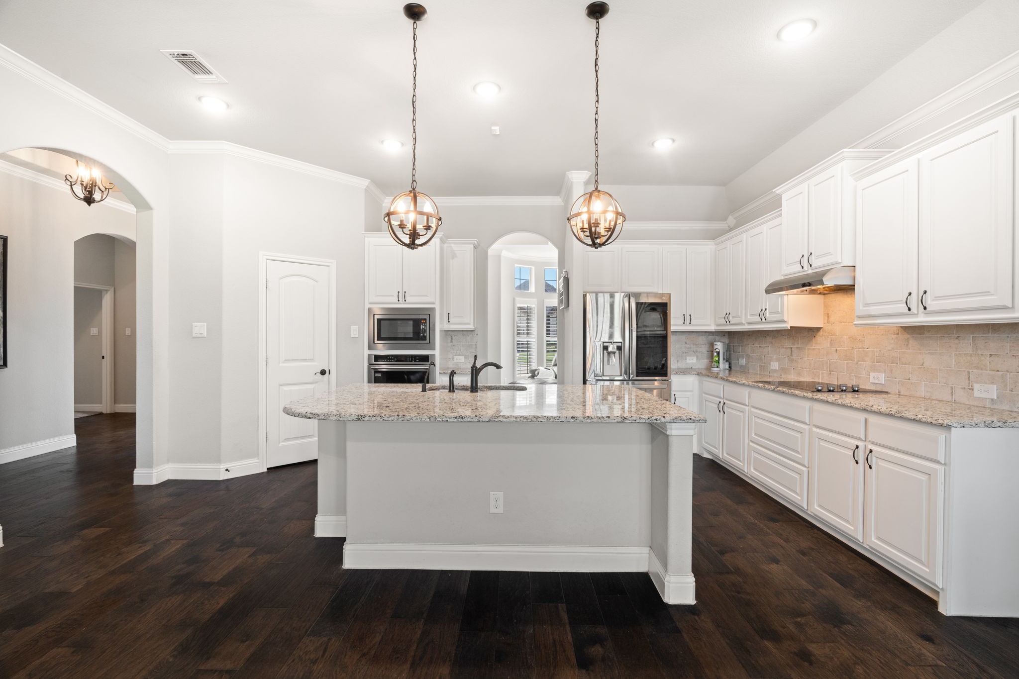 833 Rustic Trail