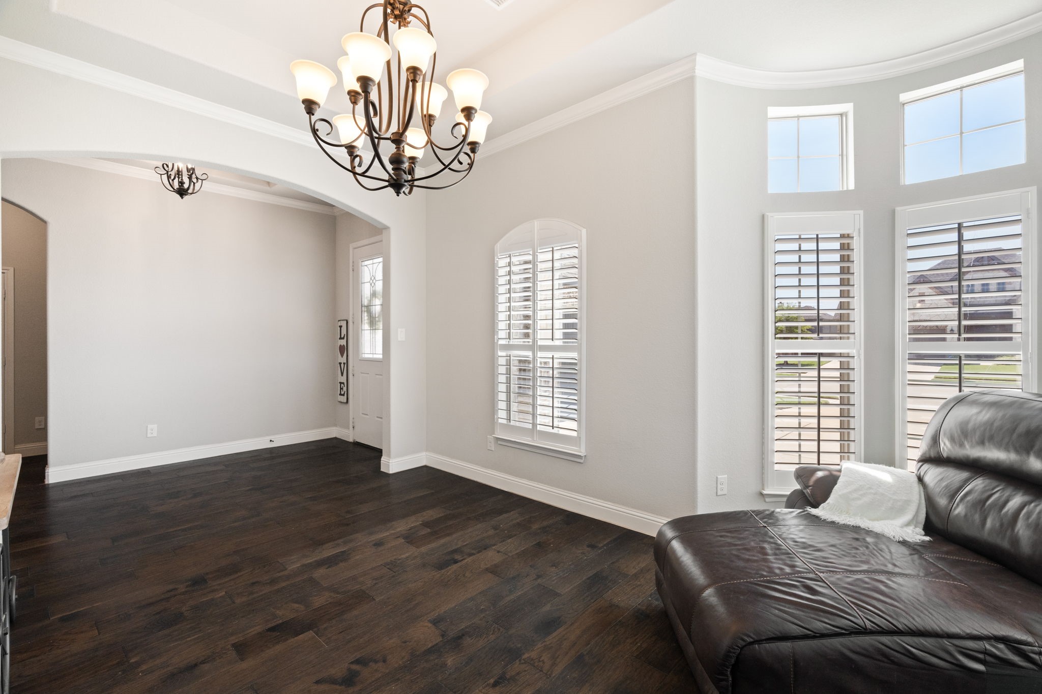 833 Rustic Trail