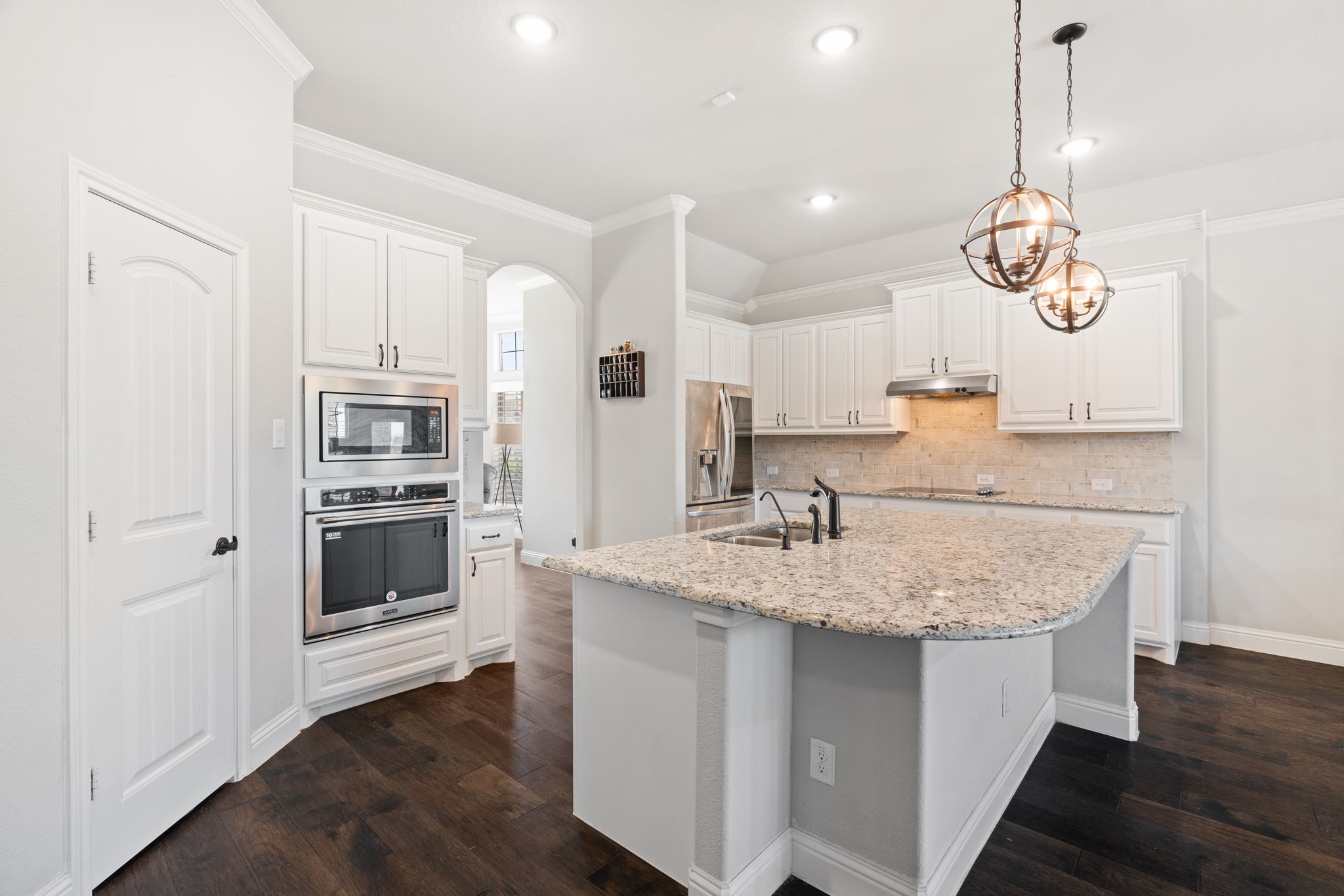 833 Rustic Trail