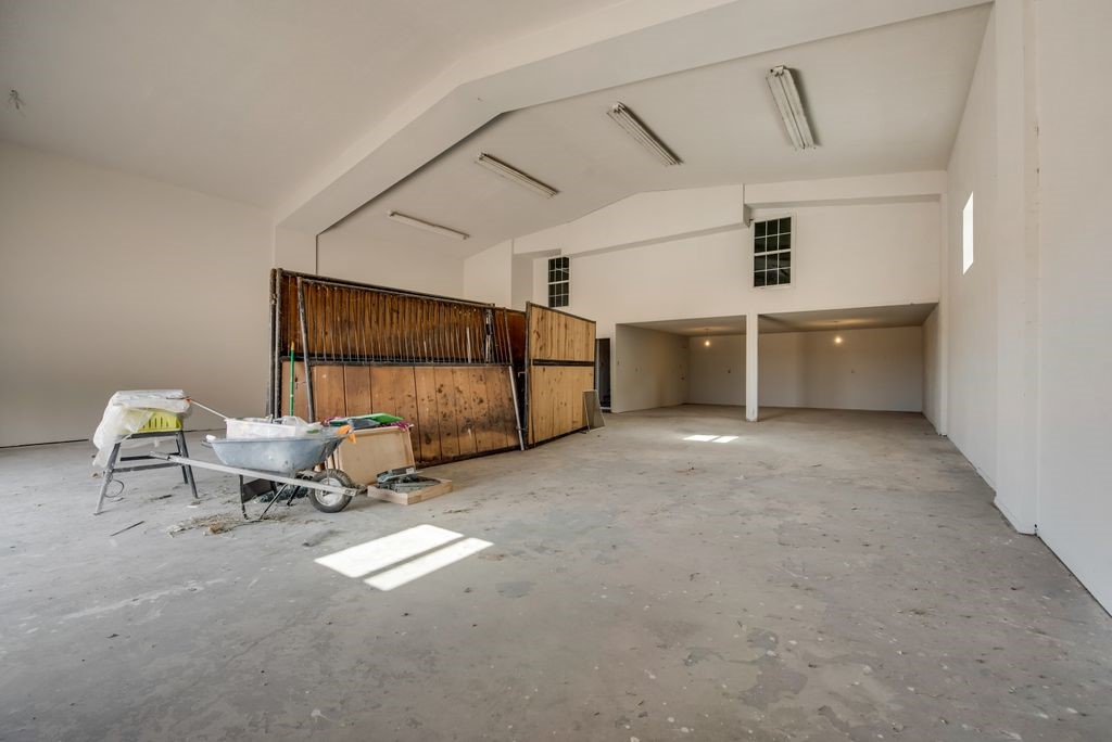 3330 Greathouse Road