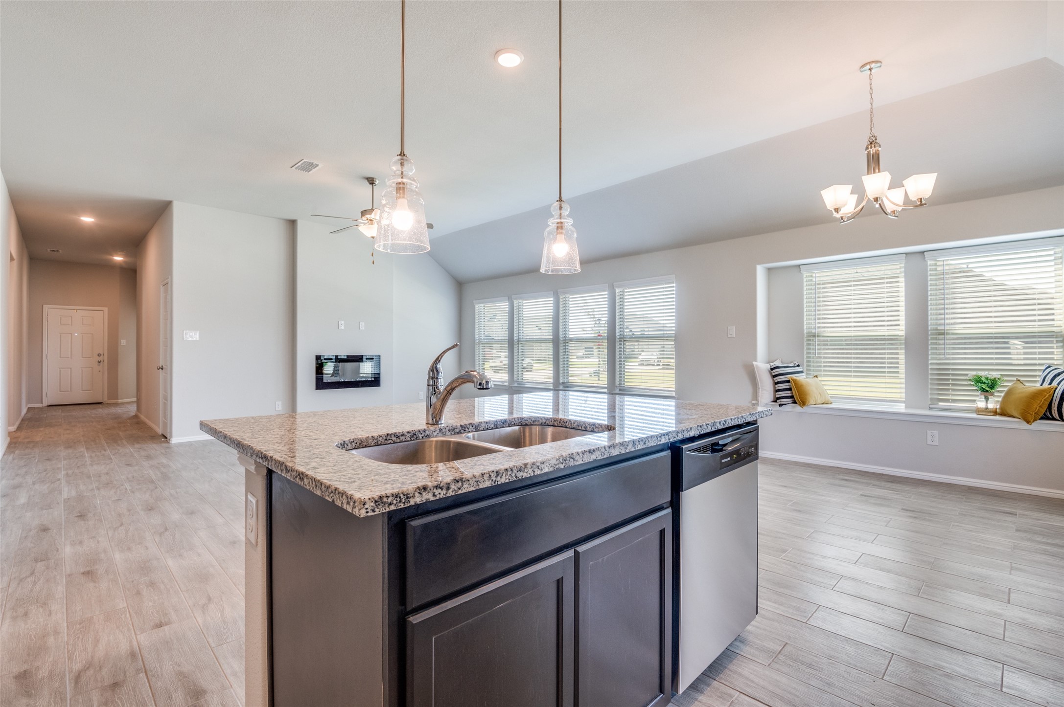 7133 Prairieside Trail