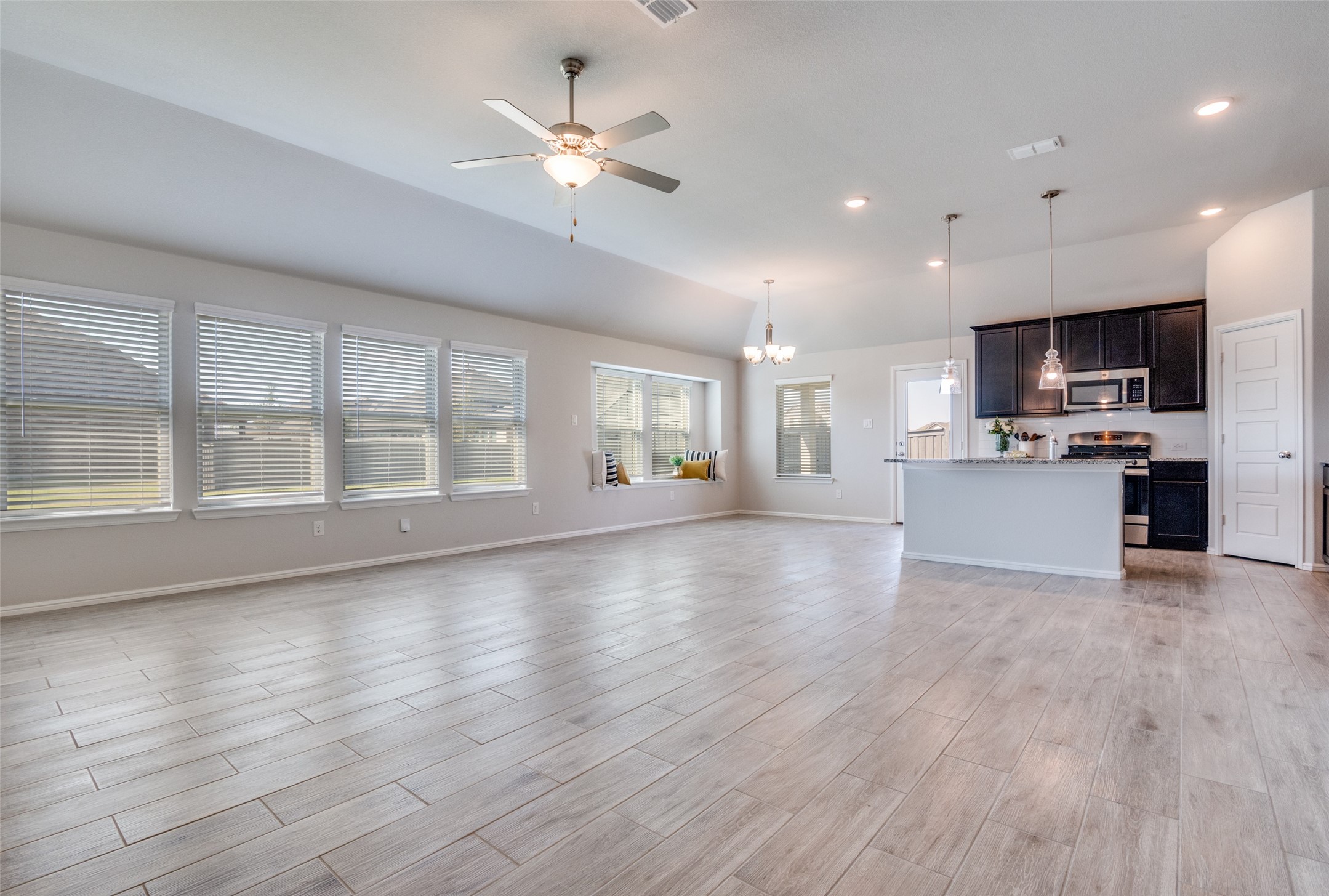 7133 Prairieside Trail