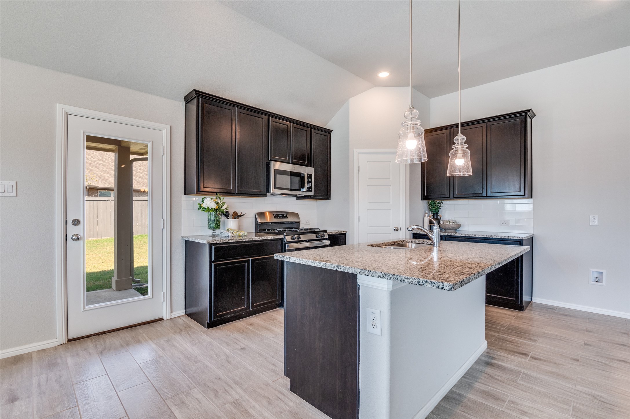 7133 Prairieside Trail