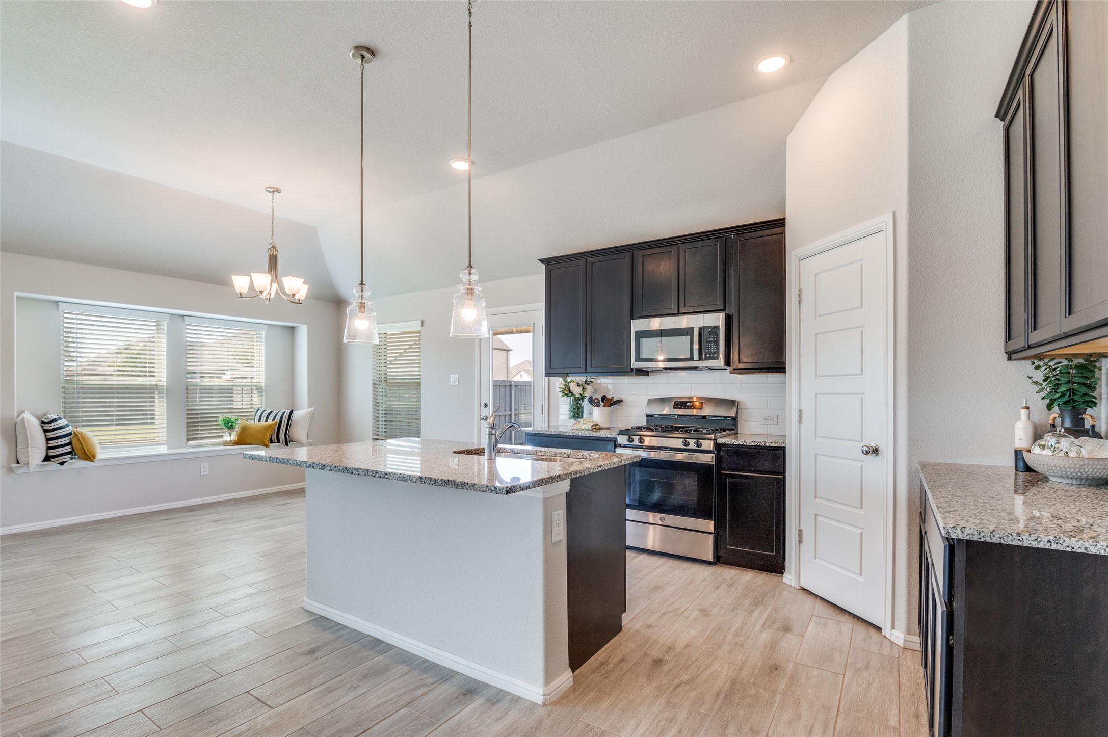 7133 Prairieside Trail