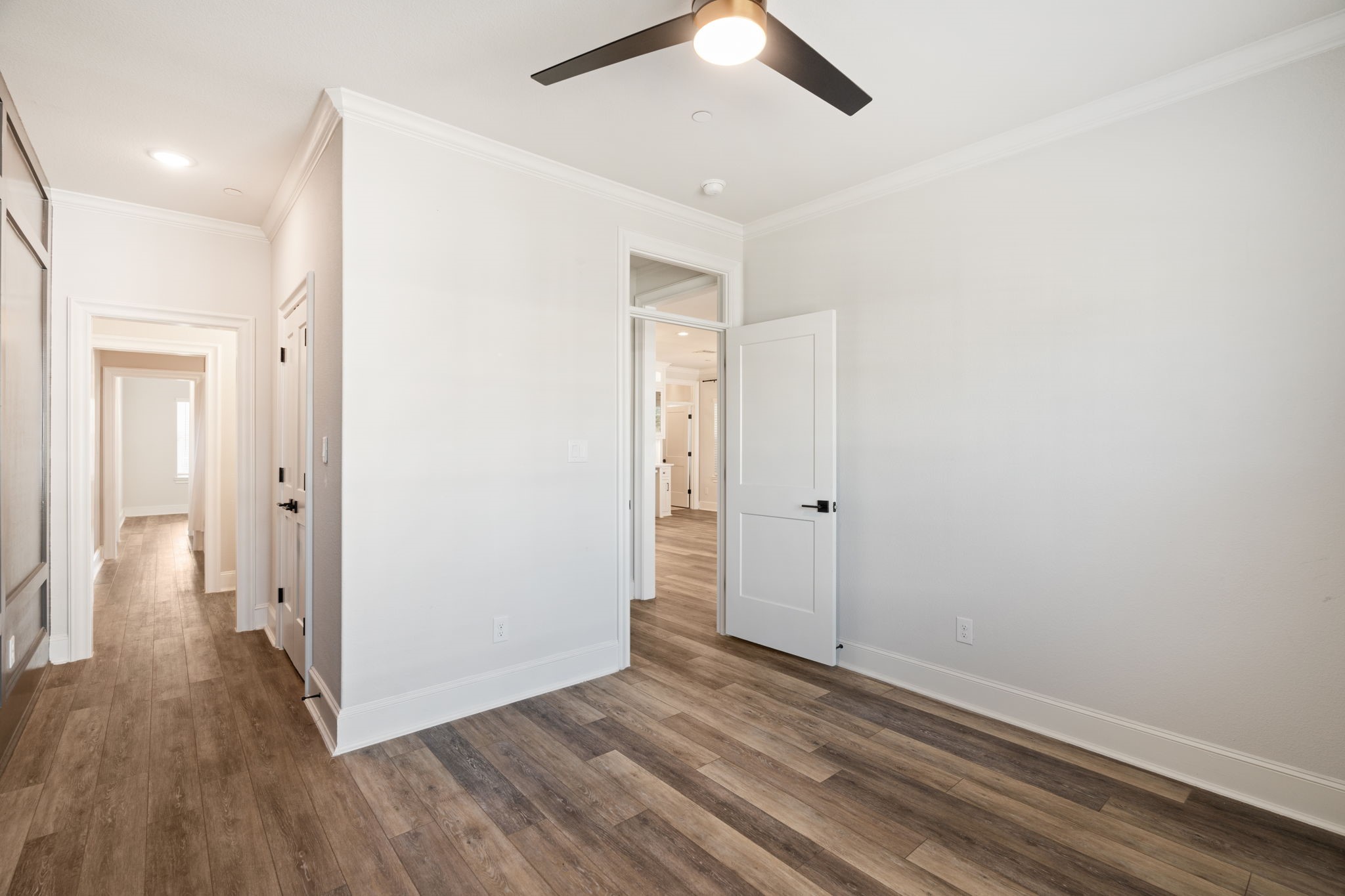 310 Woodside Trail