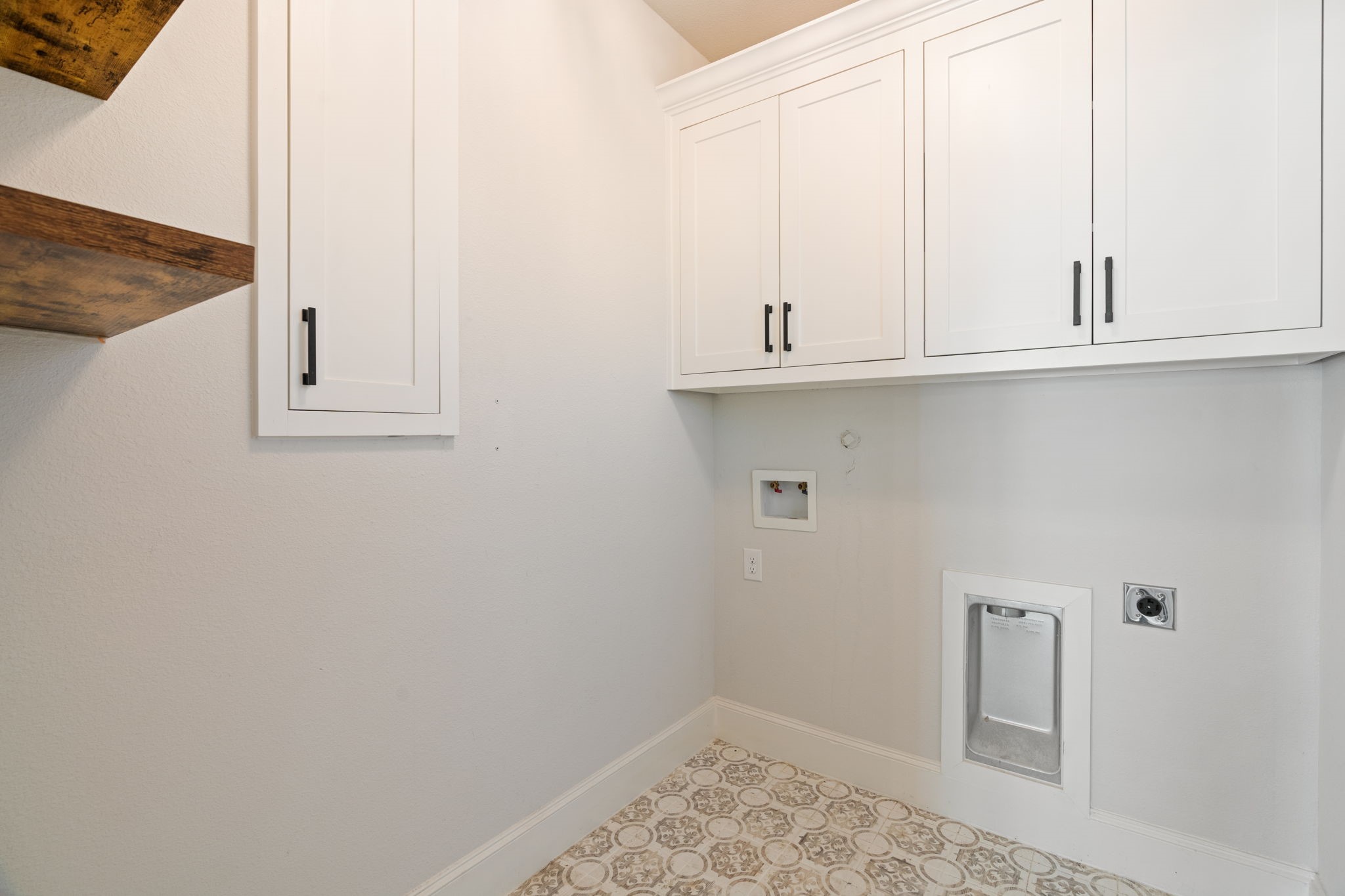 310 Woodside Trail