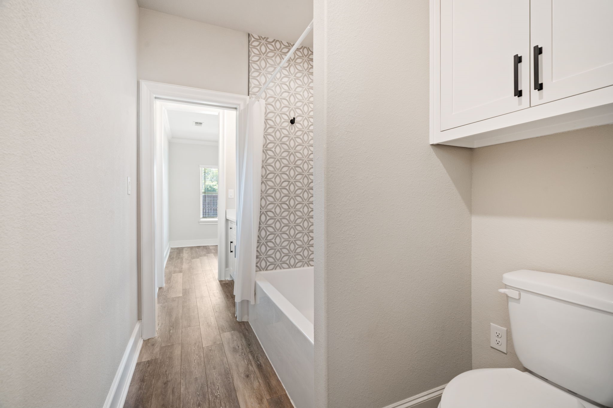 310 Woodside Trail