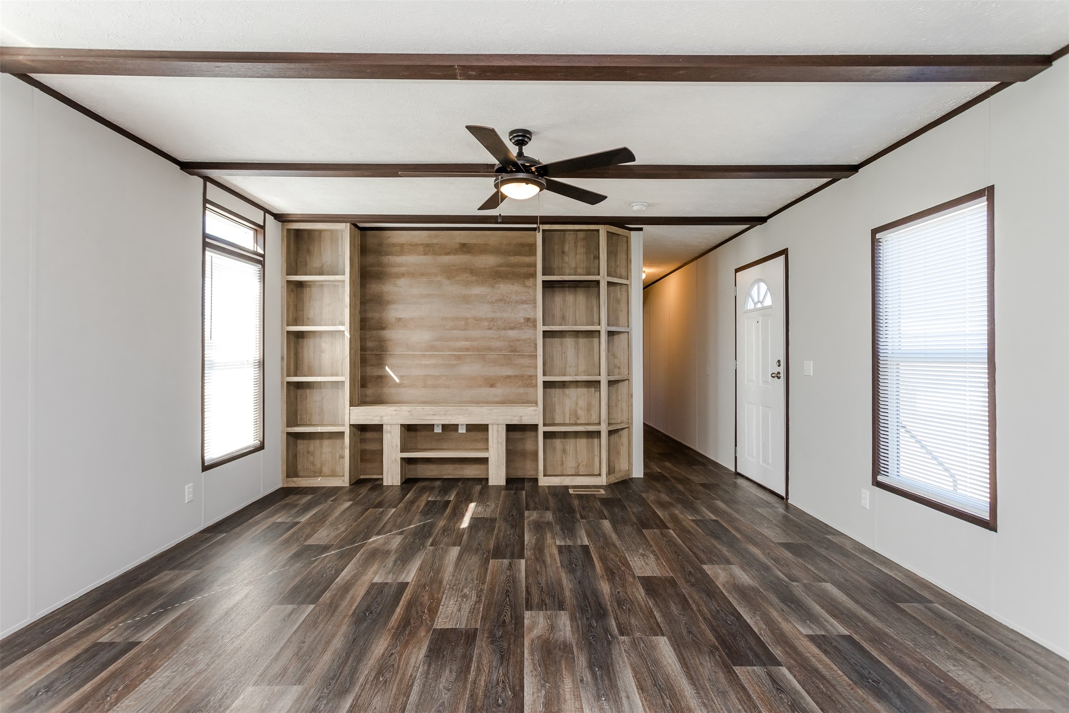 2900 S Interstate Highway 35 E 197