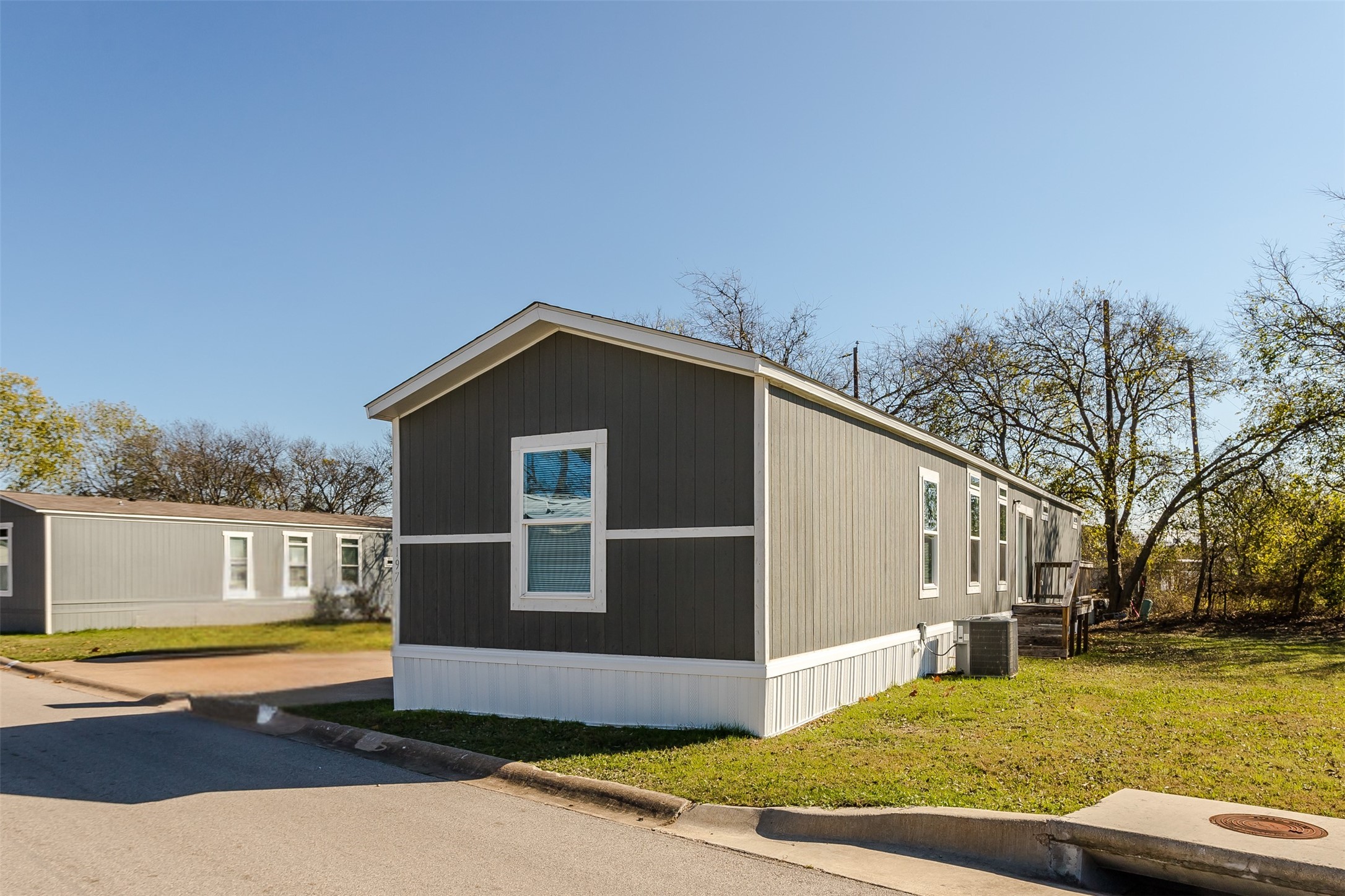 2900 S Interstate Highway 35 E 197