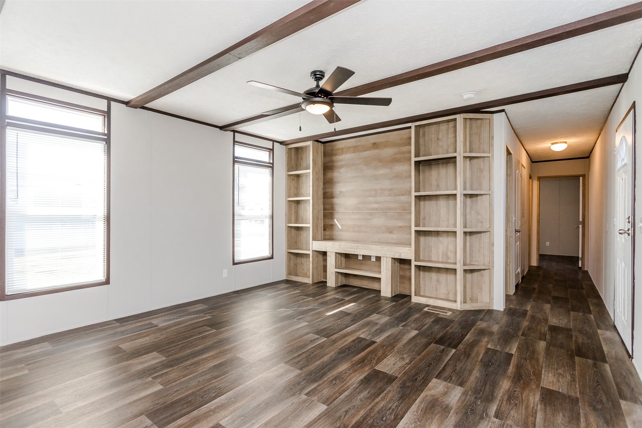 2900 S Interstate Highway 35 E 197