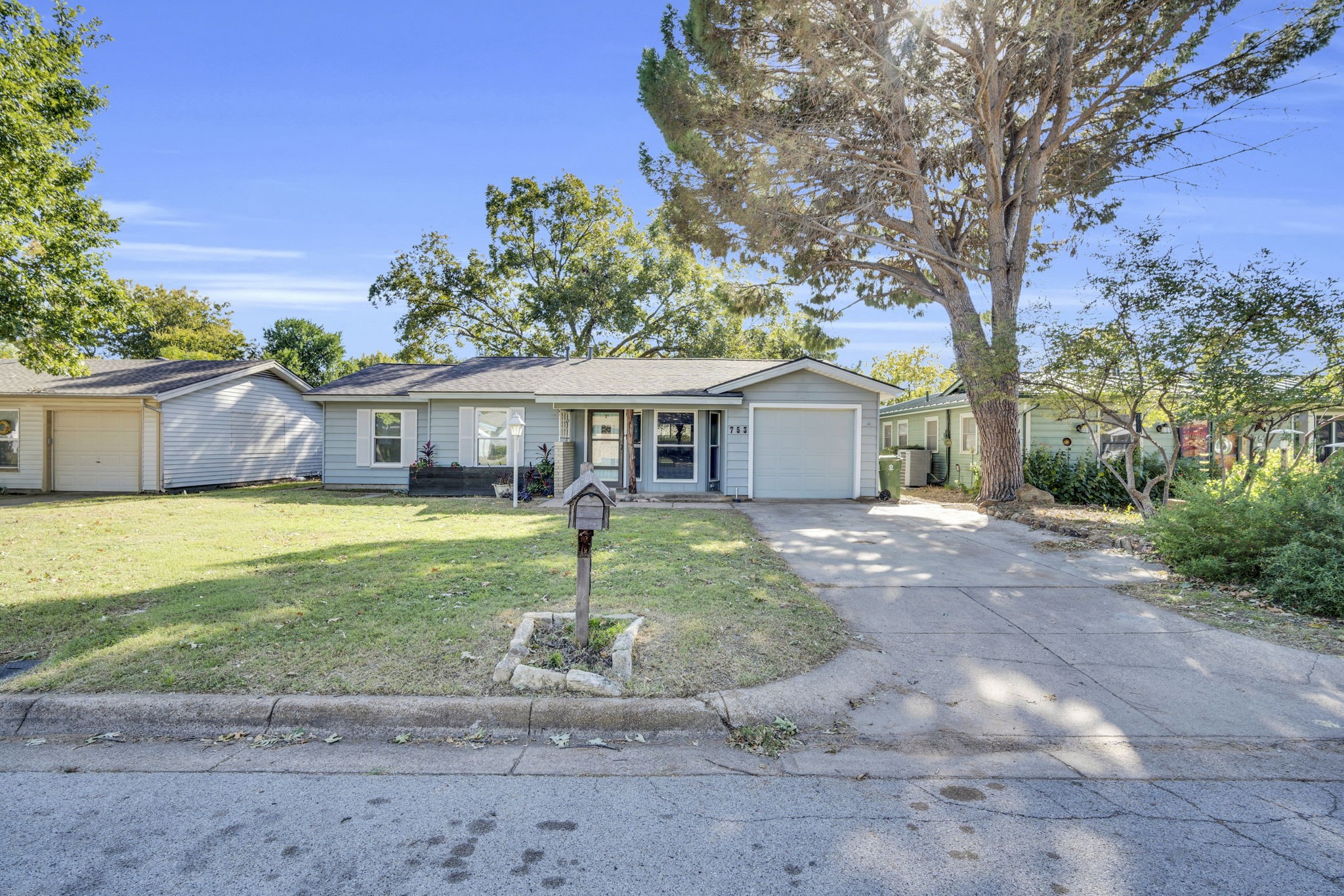 753 Cullum Avenue