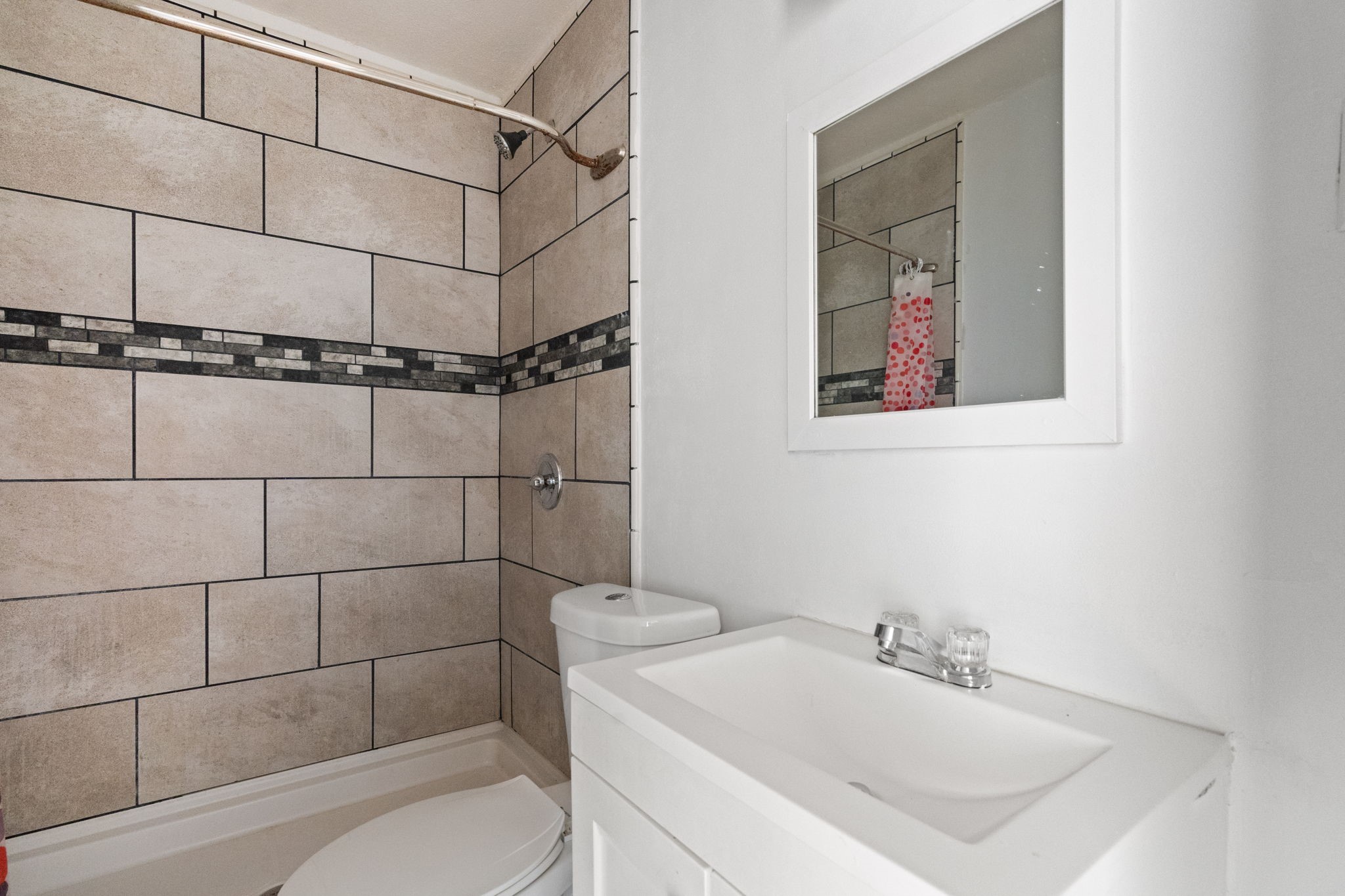 2725 Bowling Green Avenue