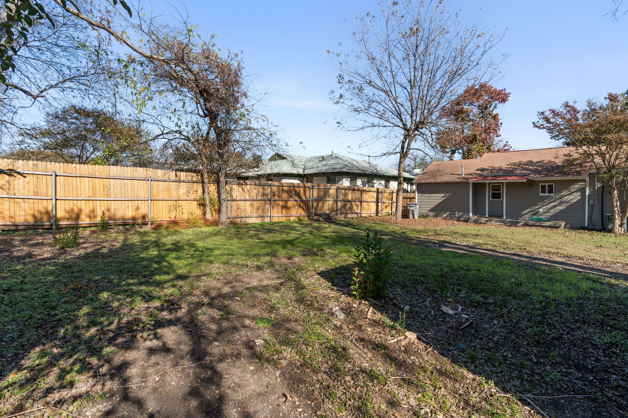 2725 Bowling Green Avenue