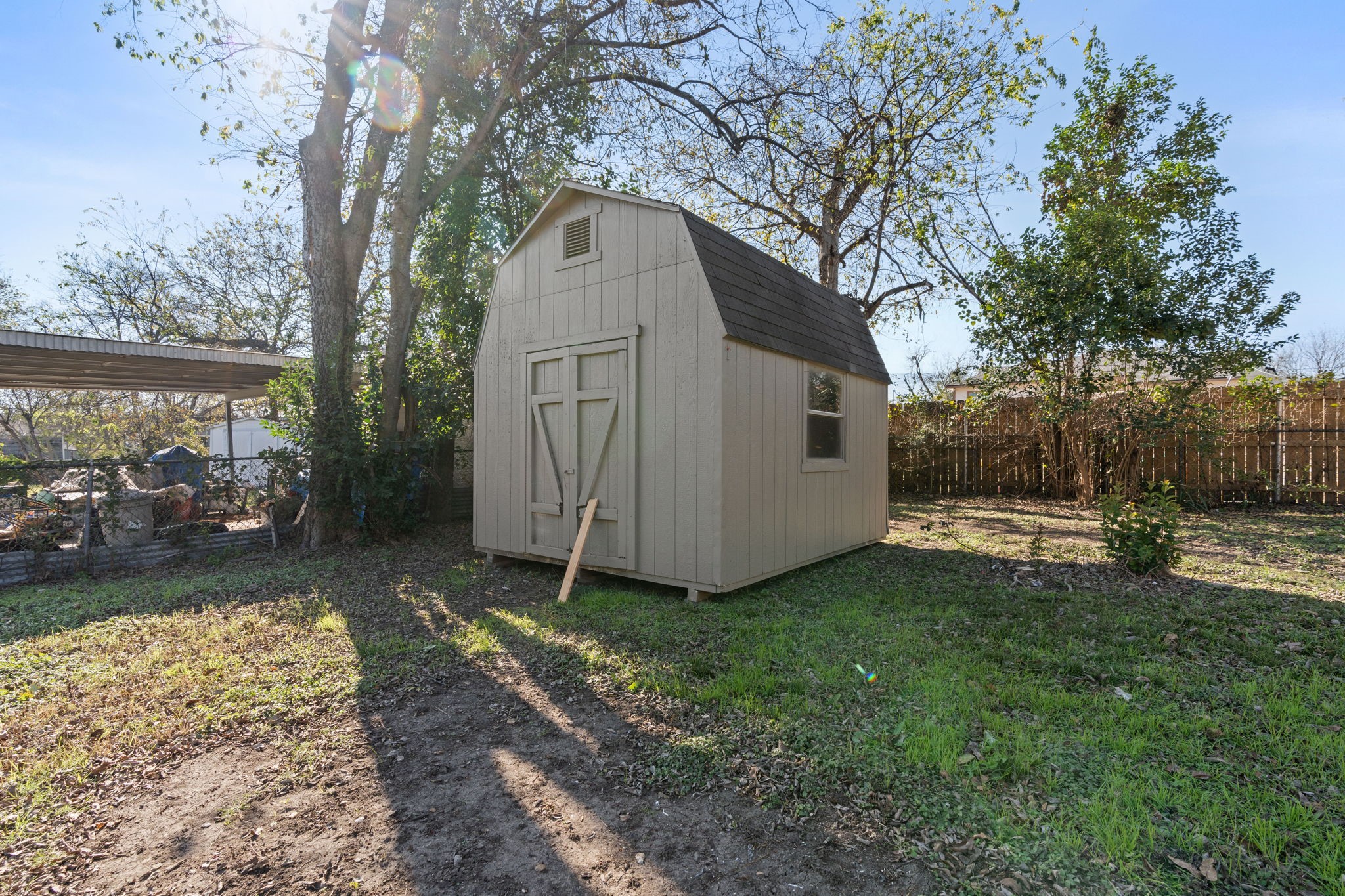 2725 Bowling Green Avenue