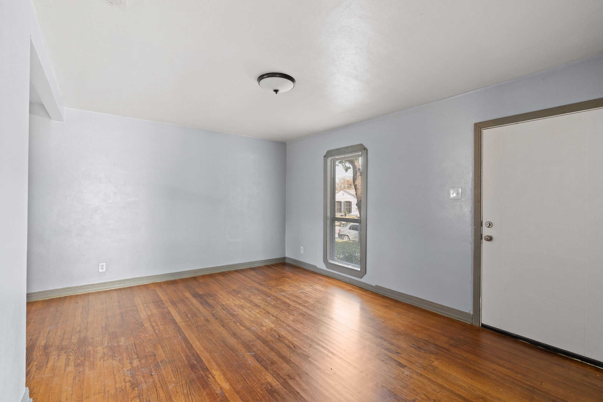 2725 Bowling Green Avenue