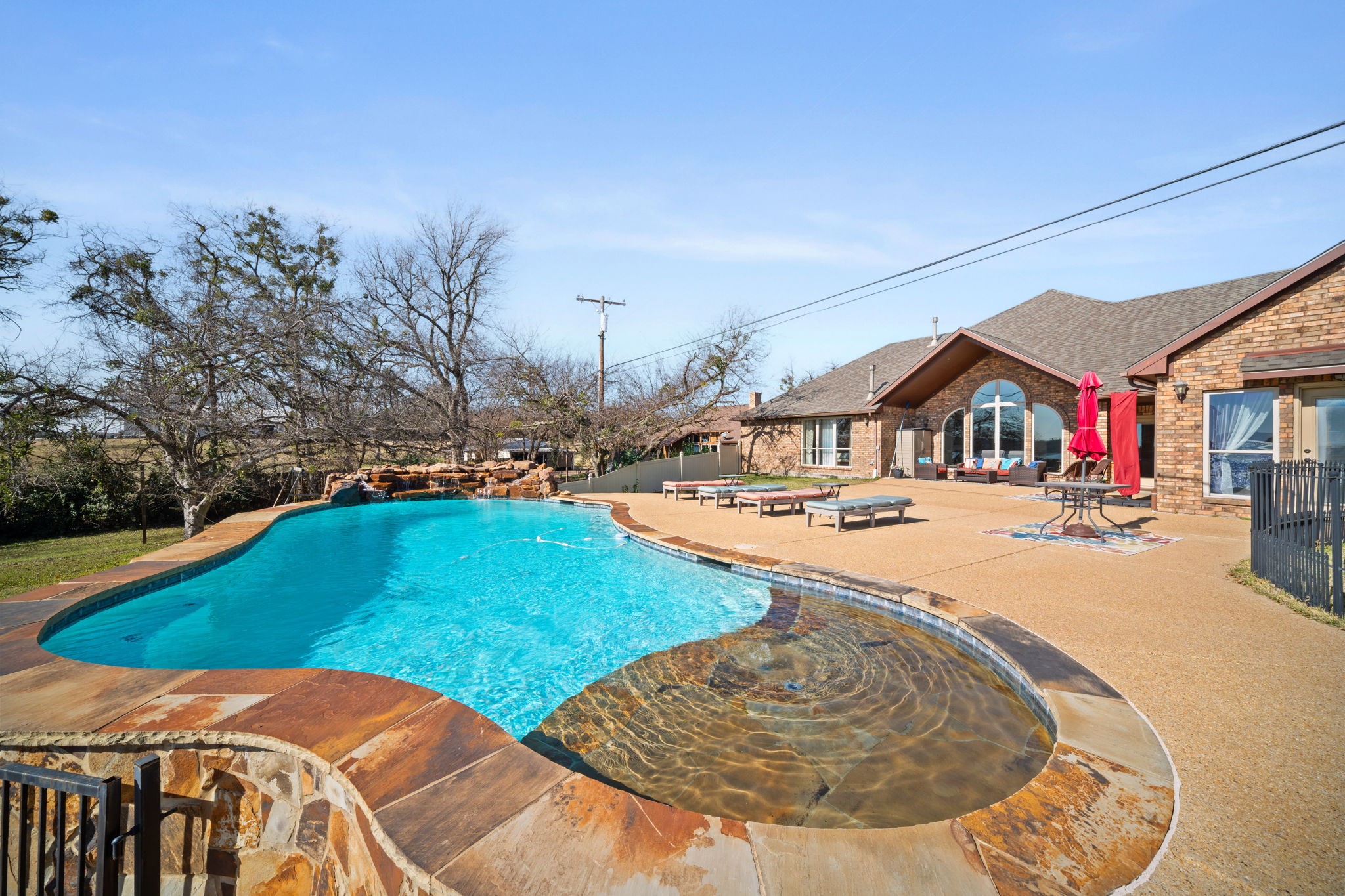 155 Lakeshore Drive