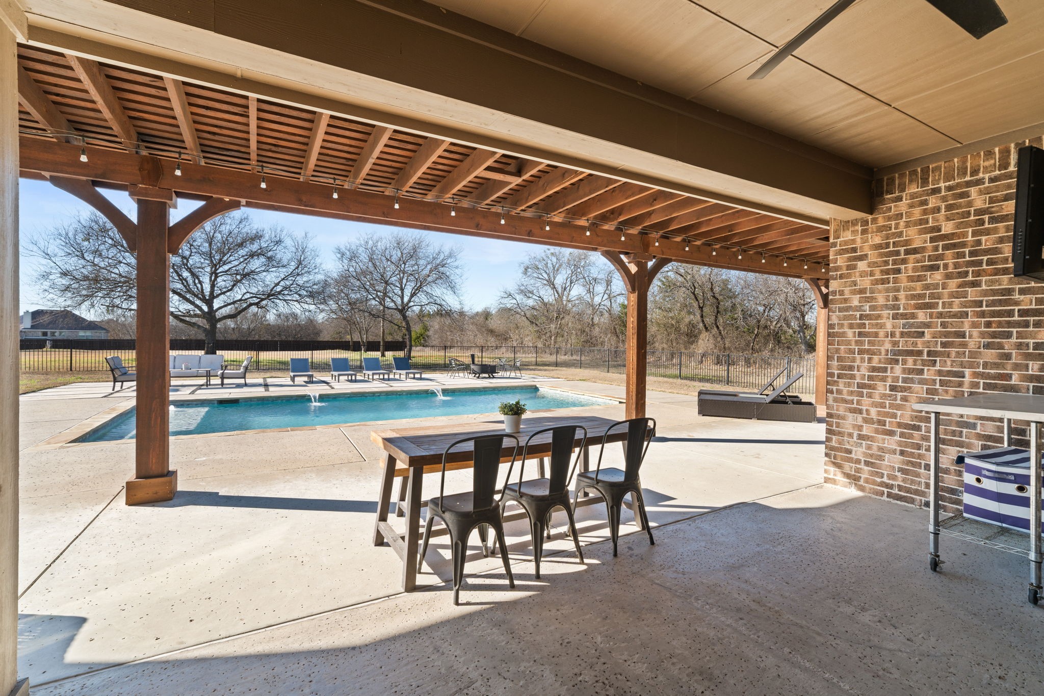 3601 Plainview Road