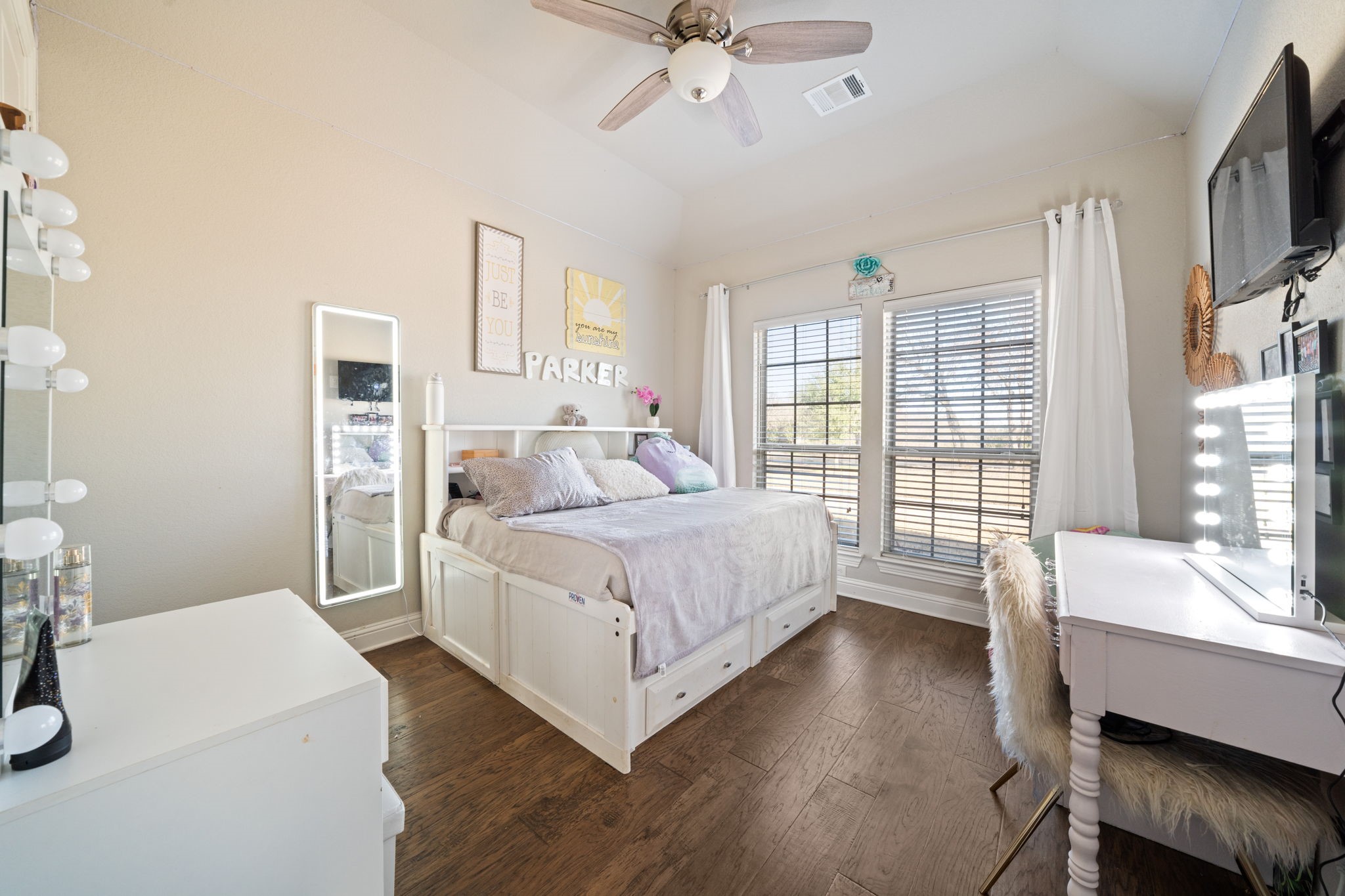 3601 Plainview Road