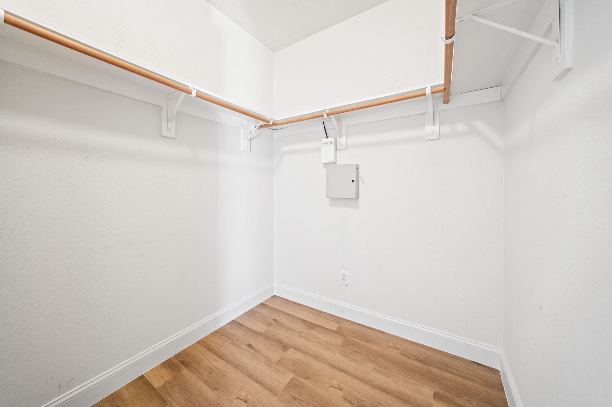 908 W Wintergreen Road