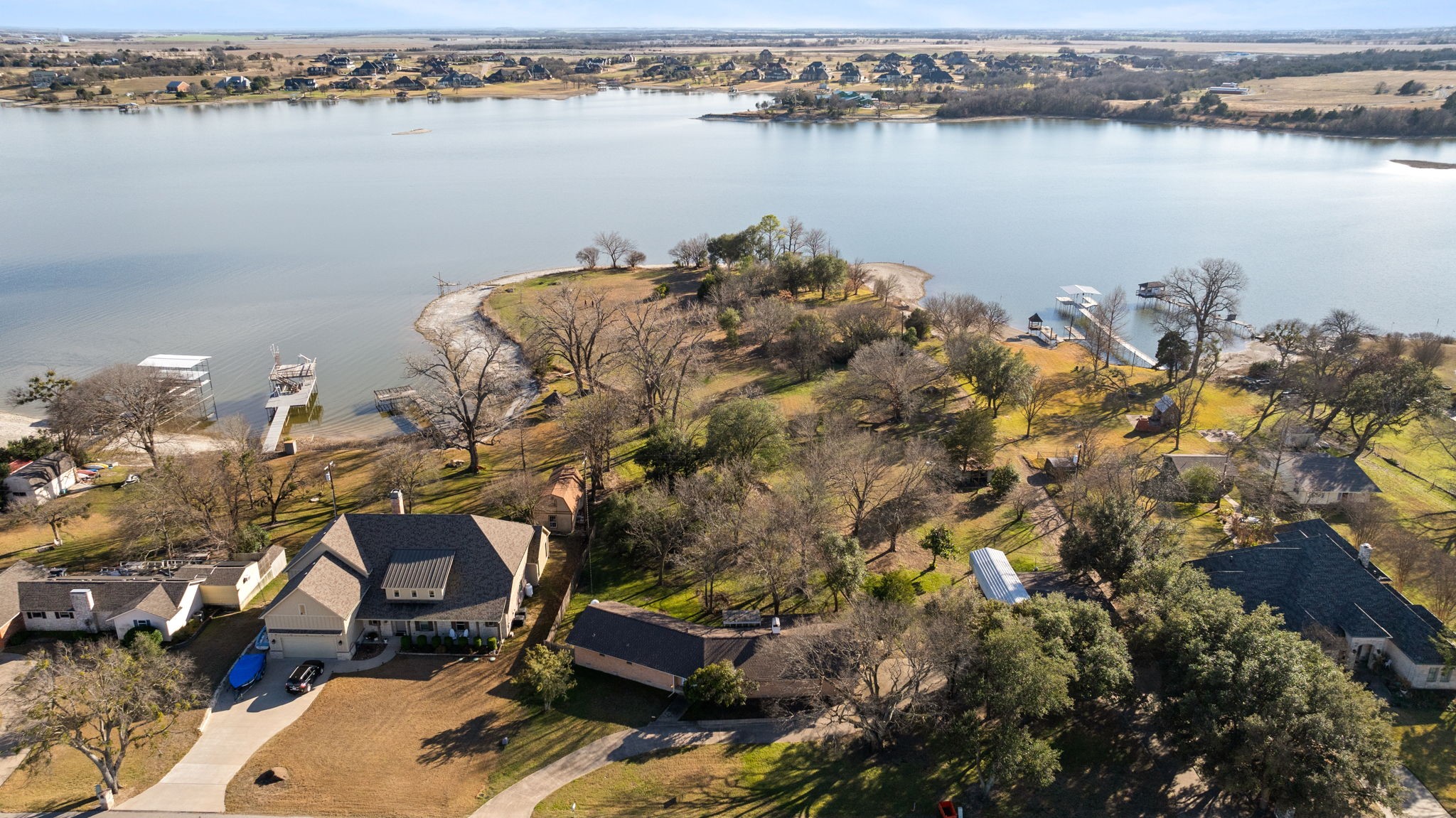 139 Lakeshore Drive